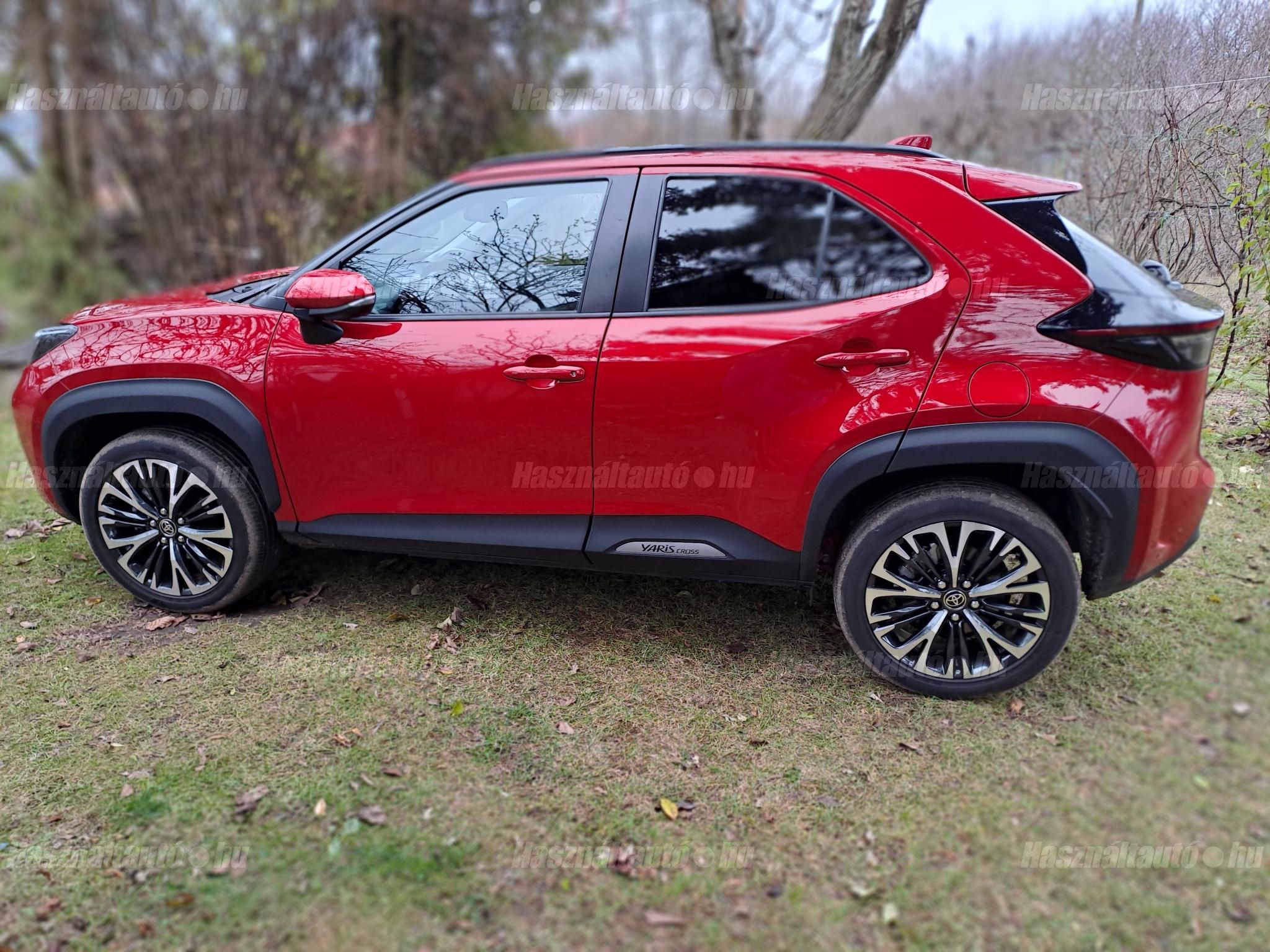TOYOTA YARIS CROSS 2024/11 - 1