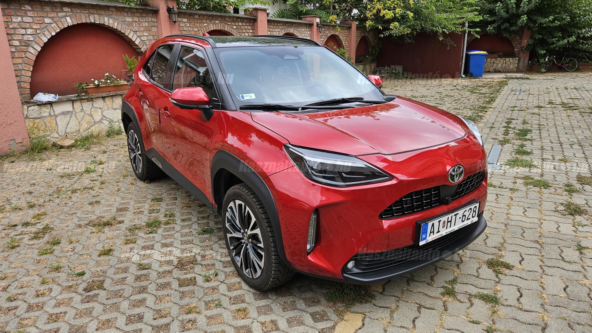 TOYOTA YARIS CROSS 2024/11 - 1