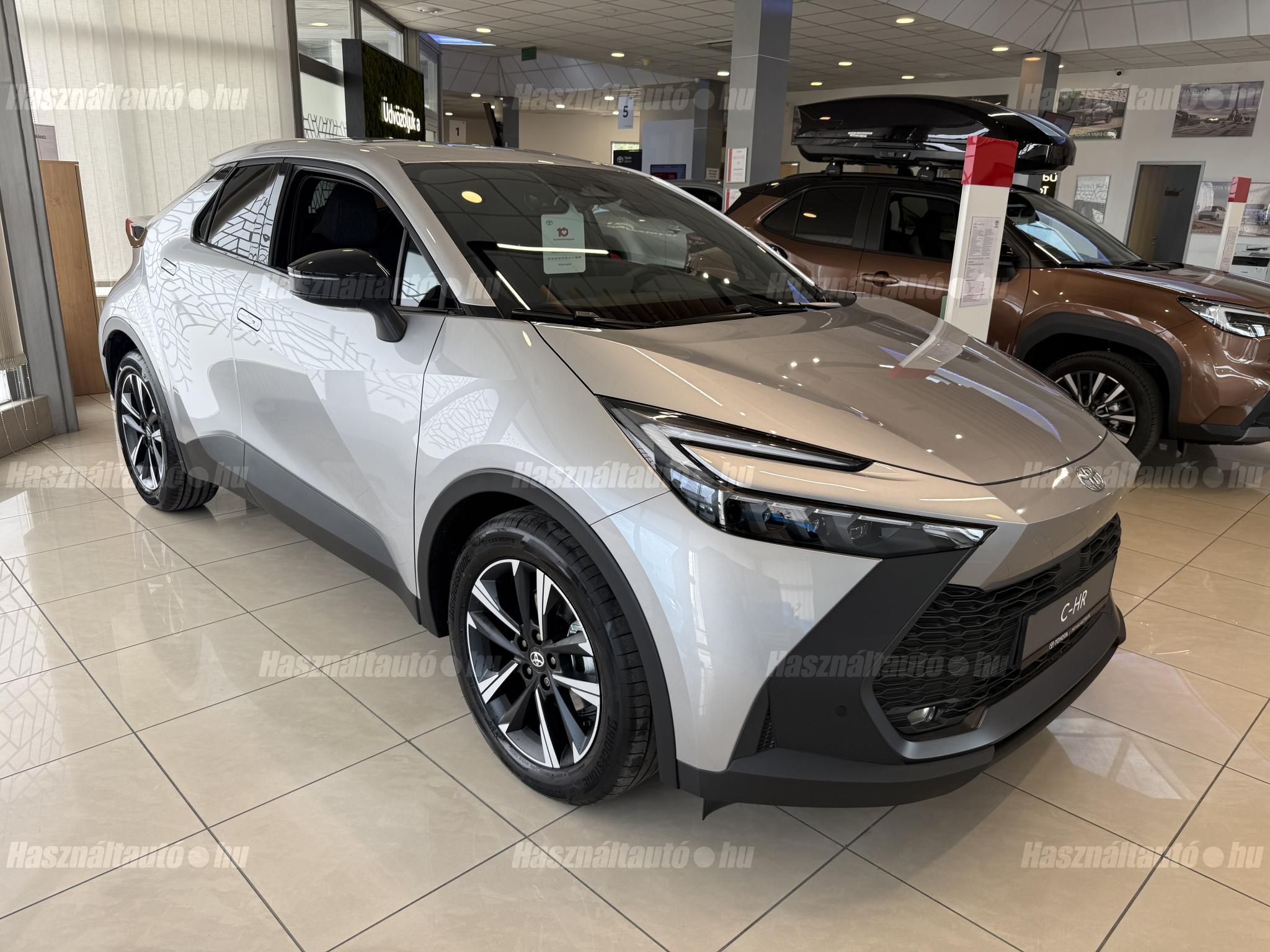 TOYOTA C-HR 2026 - 1