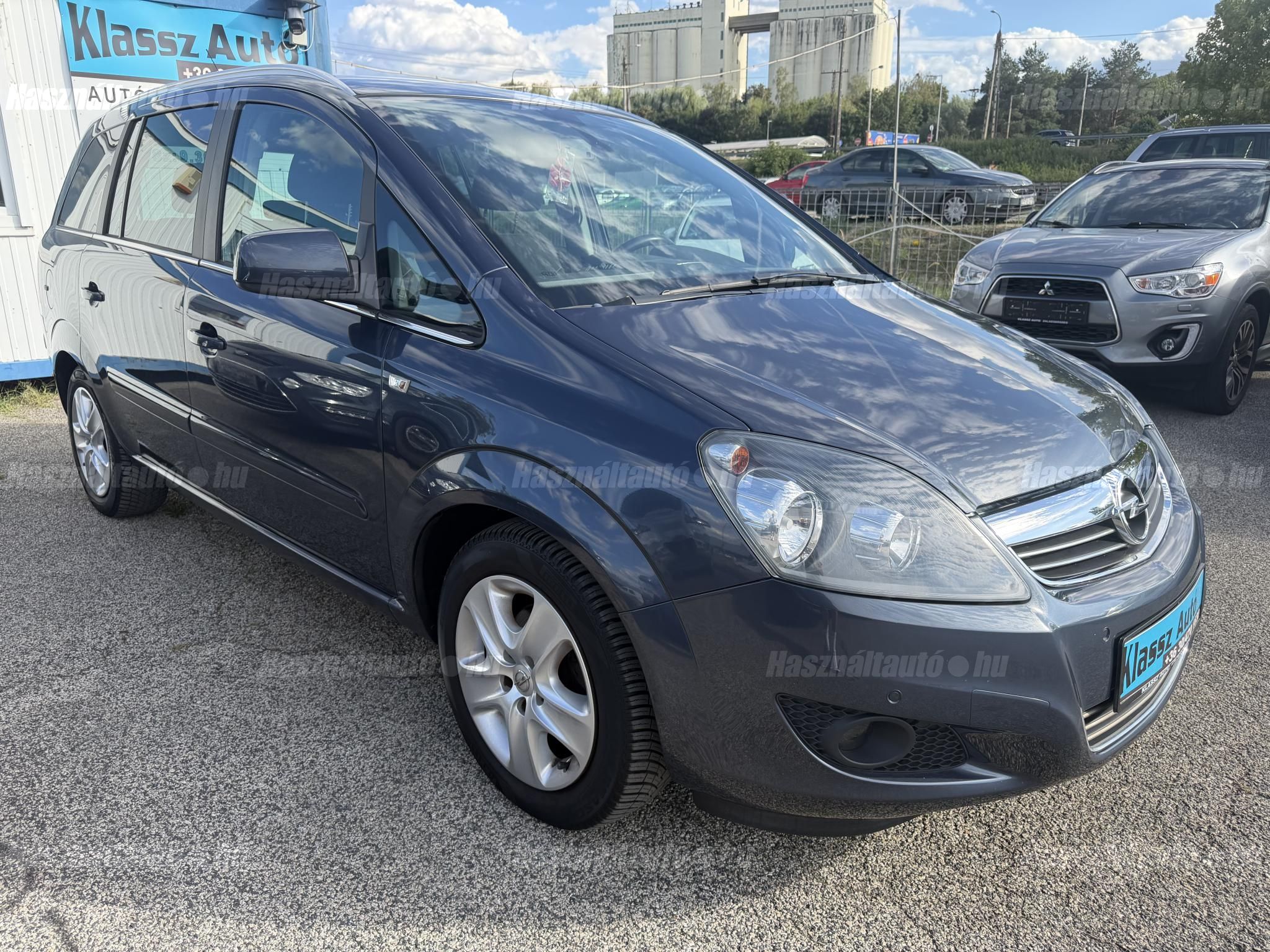 OPEL ZAFIRA B 2011/5 - 1