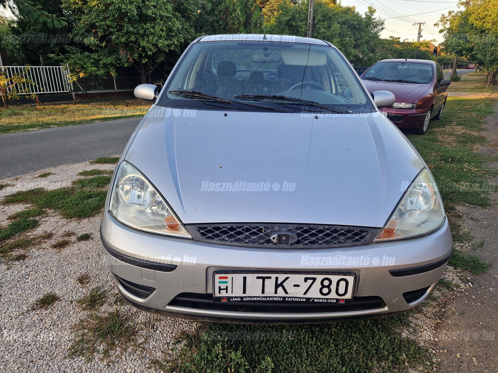 FORD FOCUS 2003/10 - 1