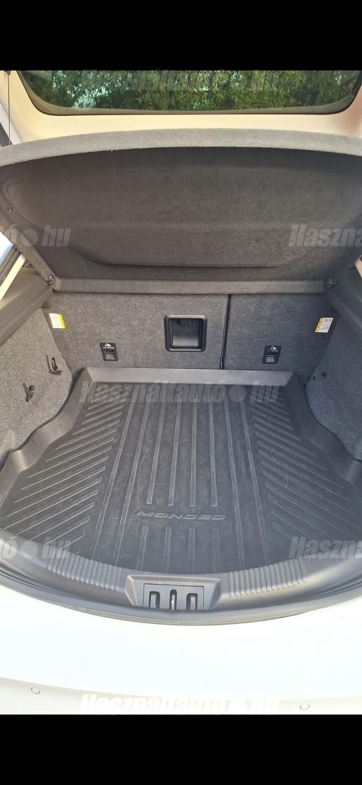 FORD MONDEO 2019/10 - 1
