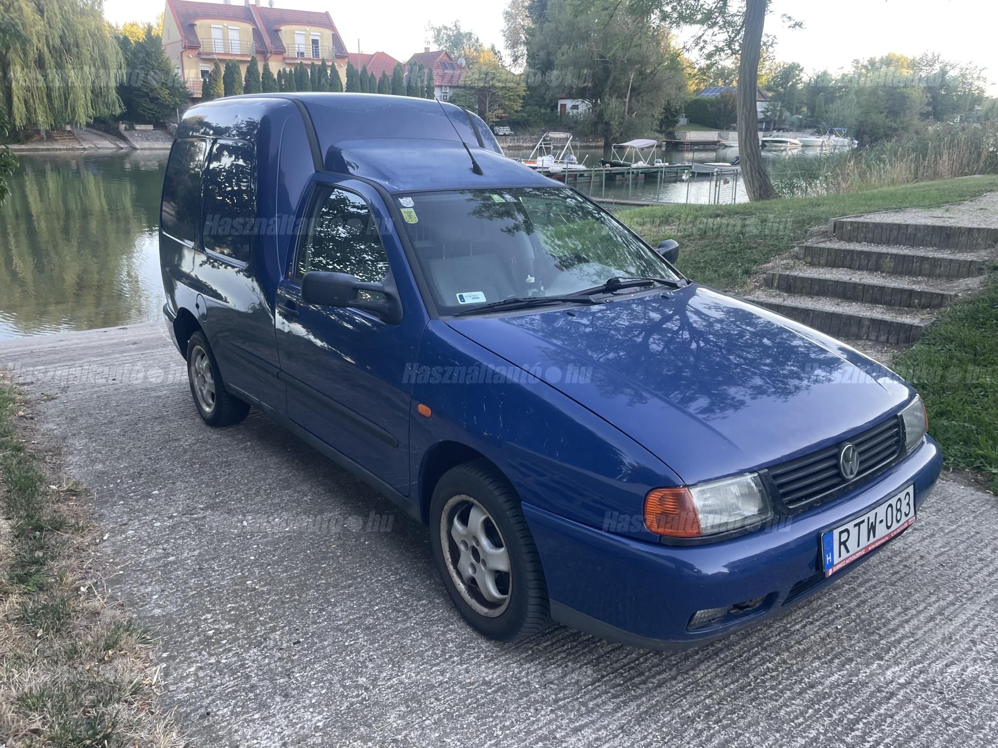 VOLKSWAGEN CADDY 2002/4 - 1