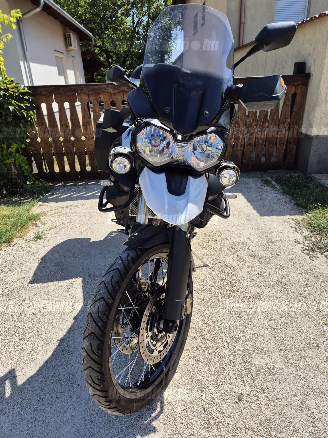 TRIUMPH TIGER 800 XC 2011/6 - 1