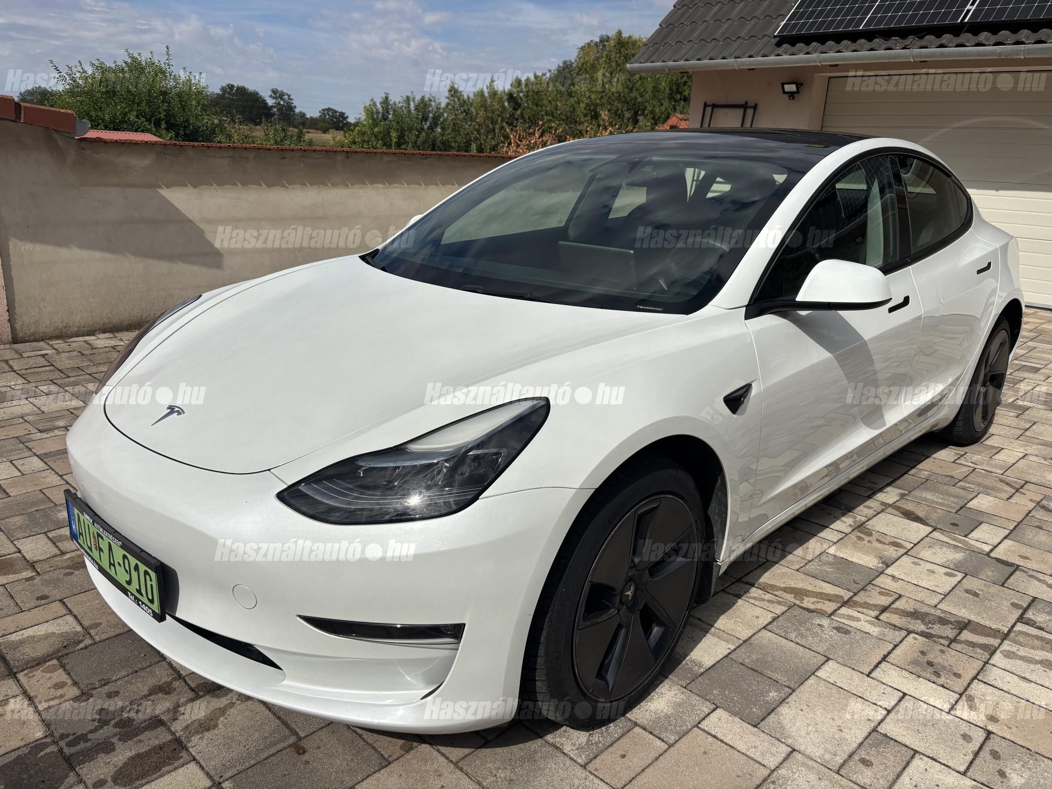 TESLA MODEL 3 2023/3 - 1