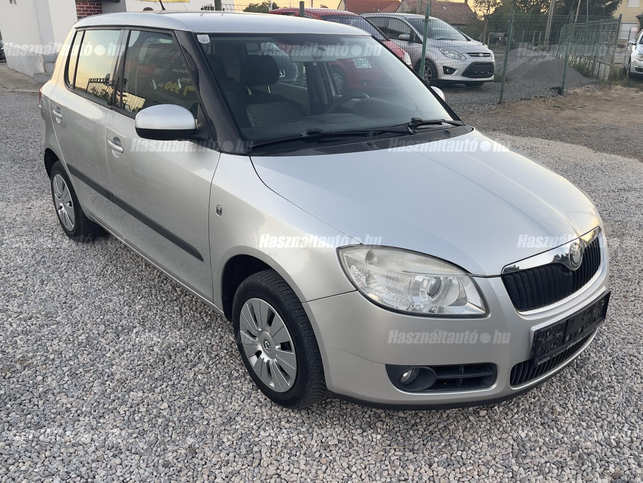 SKODA FABIA 2008 - 1