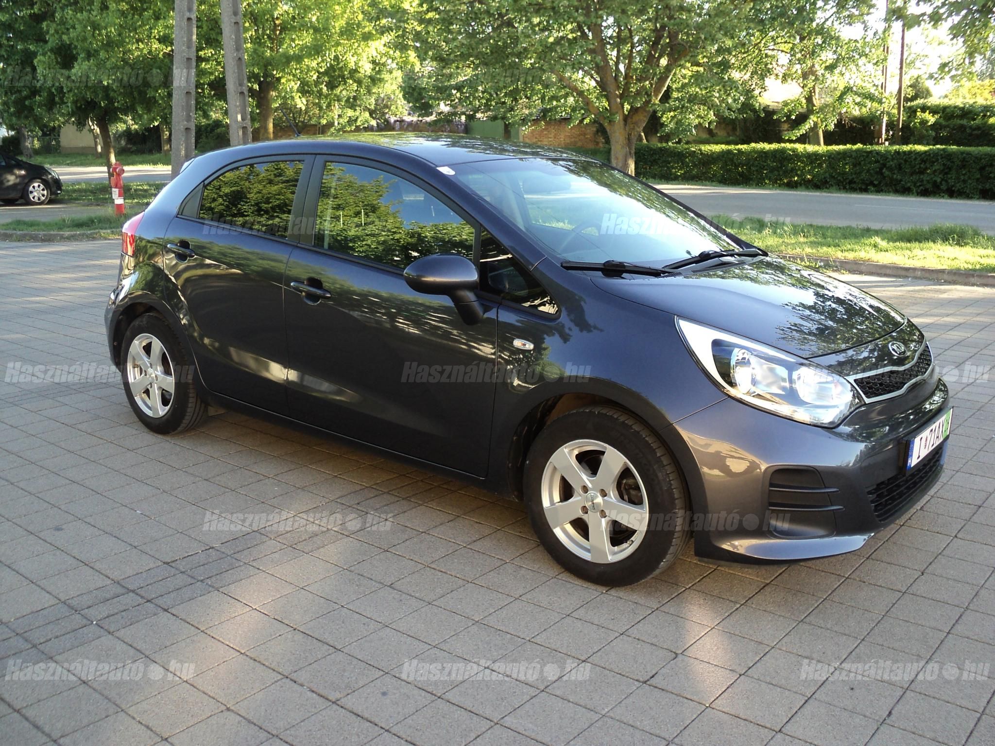 KIA RIO 2016/4 - 1