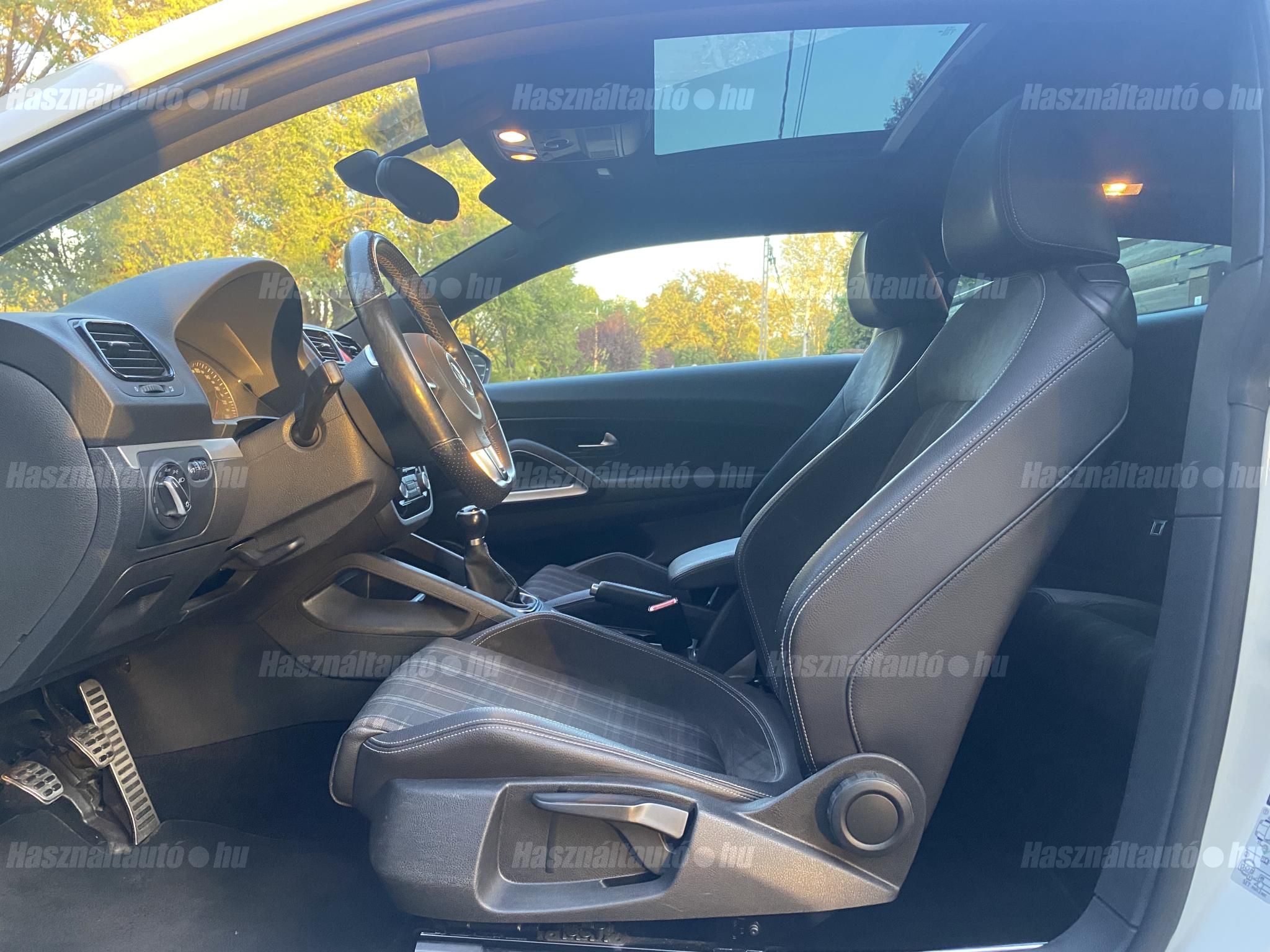 VOLKSWAGEN SCIROCCO 2011/7 - 1