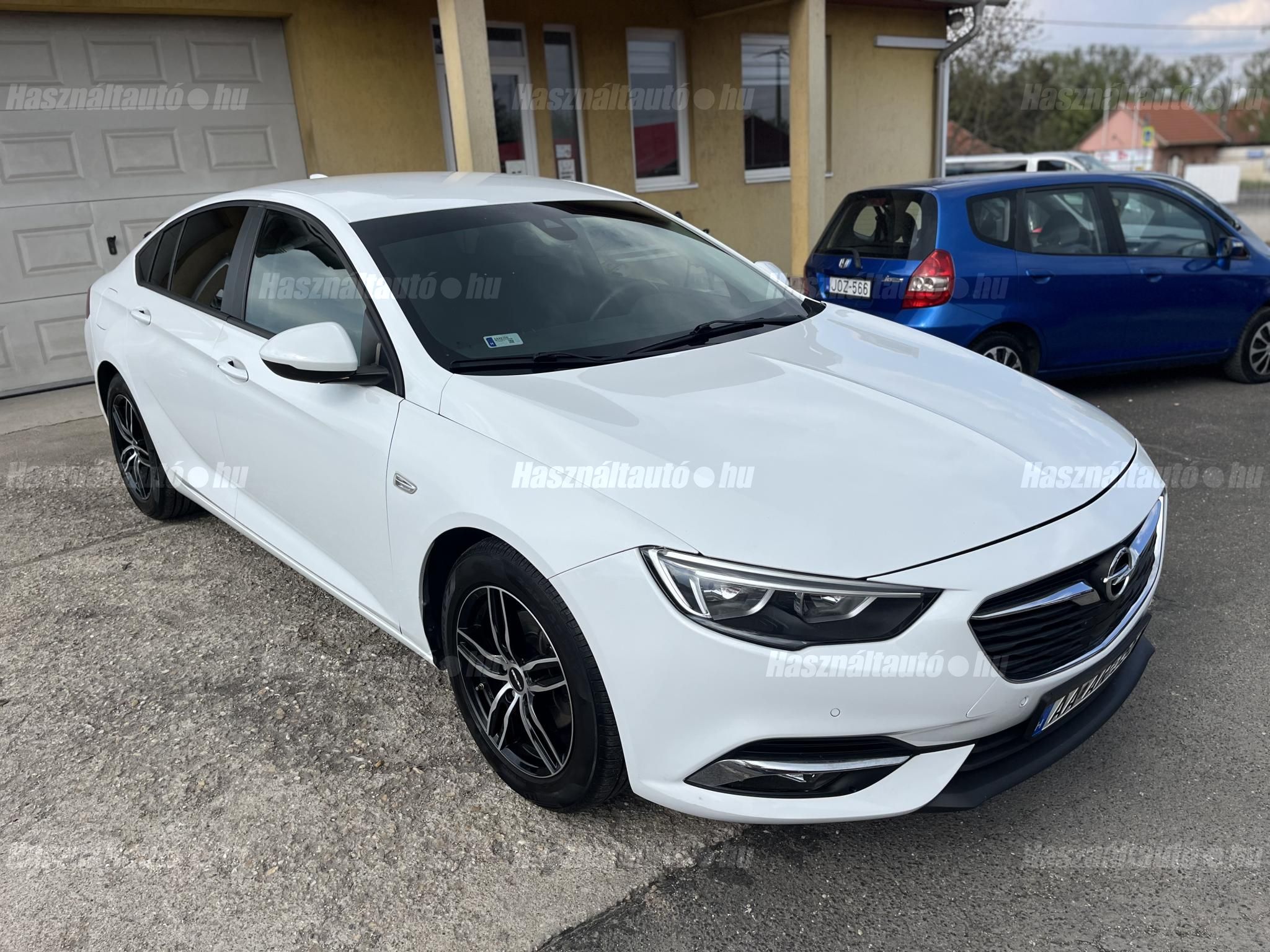 OPEL INSIGNIA 2017/11 - 1