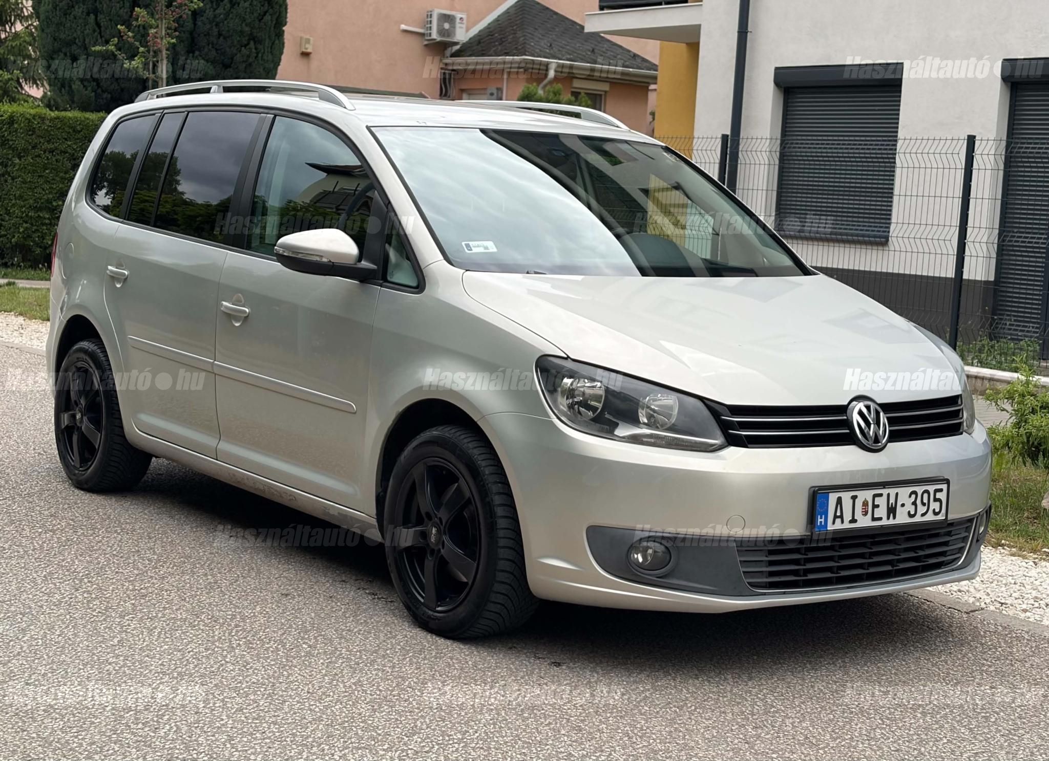 VOLKSWAGEN TOURAN 2011/2 - 1
