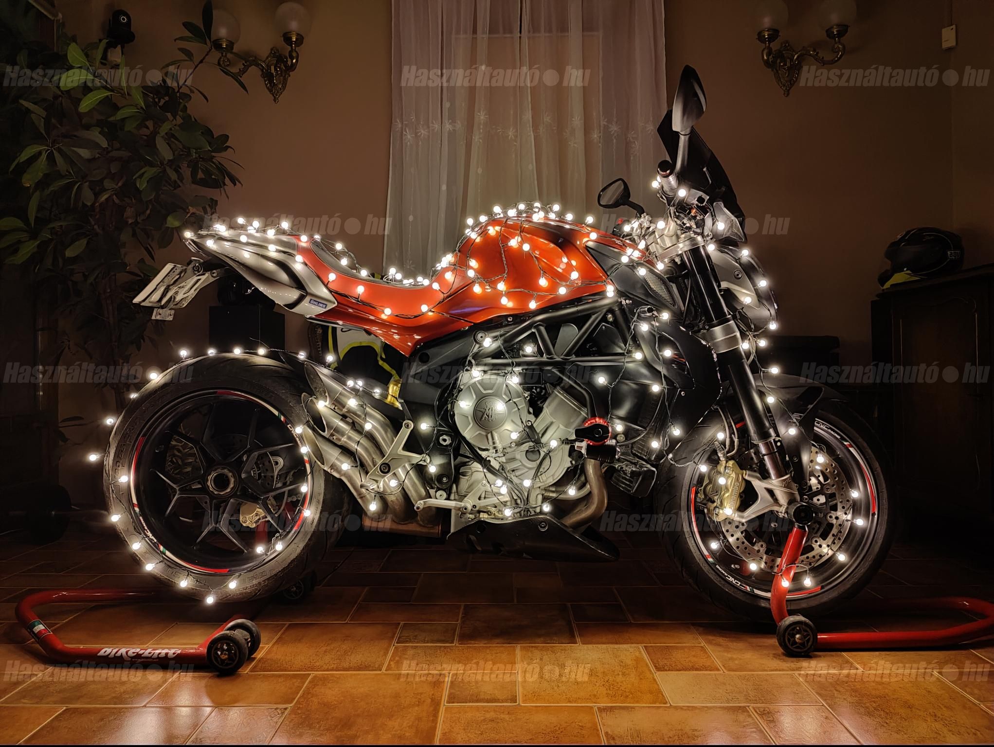 MV AGUSTA BRUTALE 800 2013 - 1