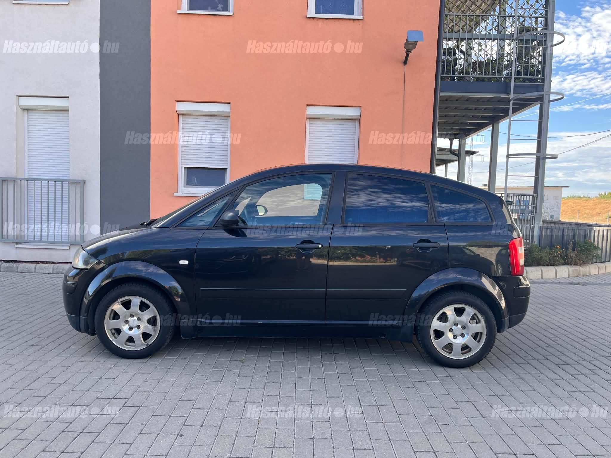 AUDI A2 2002 - 1