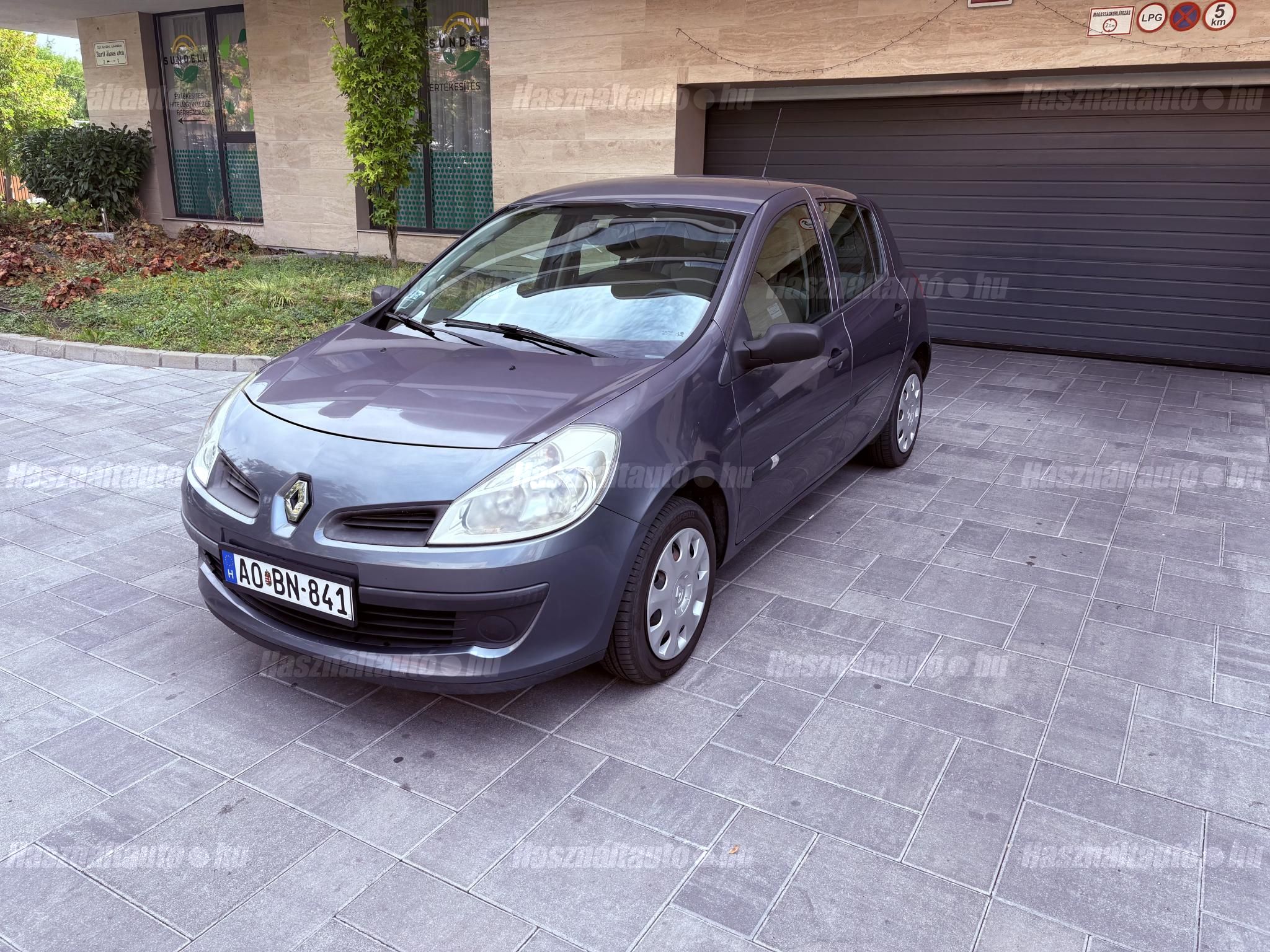 RENAULT CLIO 2007/4 - 1