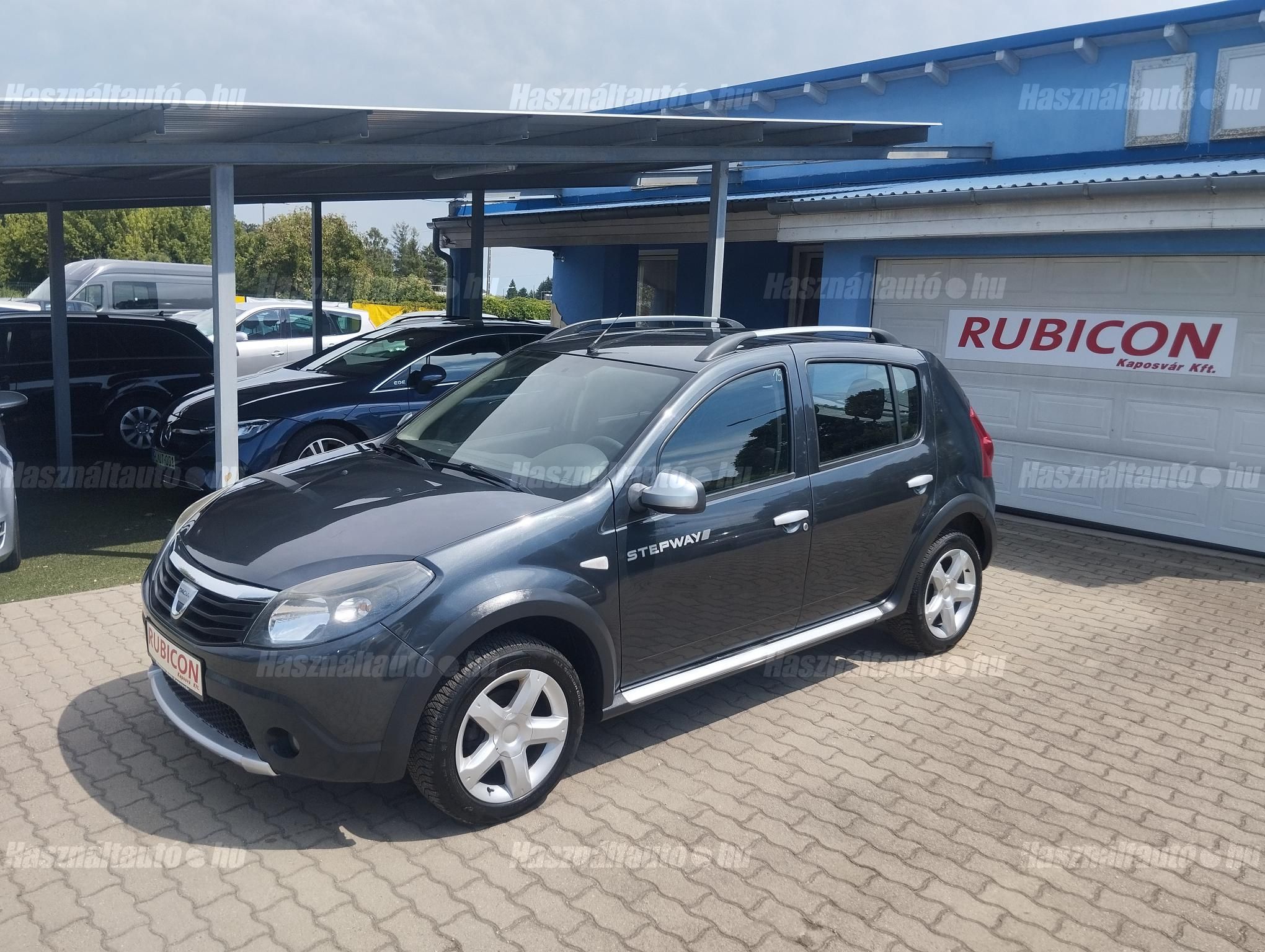 DACIA SANDERO 2011/1 - 1
