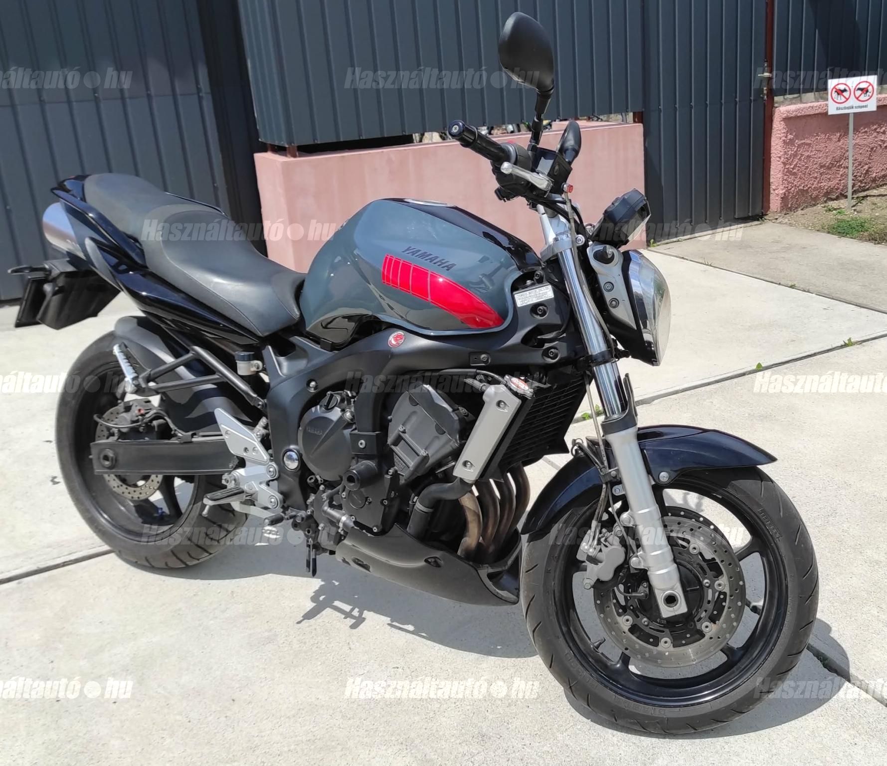 YAMAHA FZ6-N 2006/5 - 1