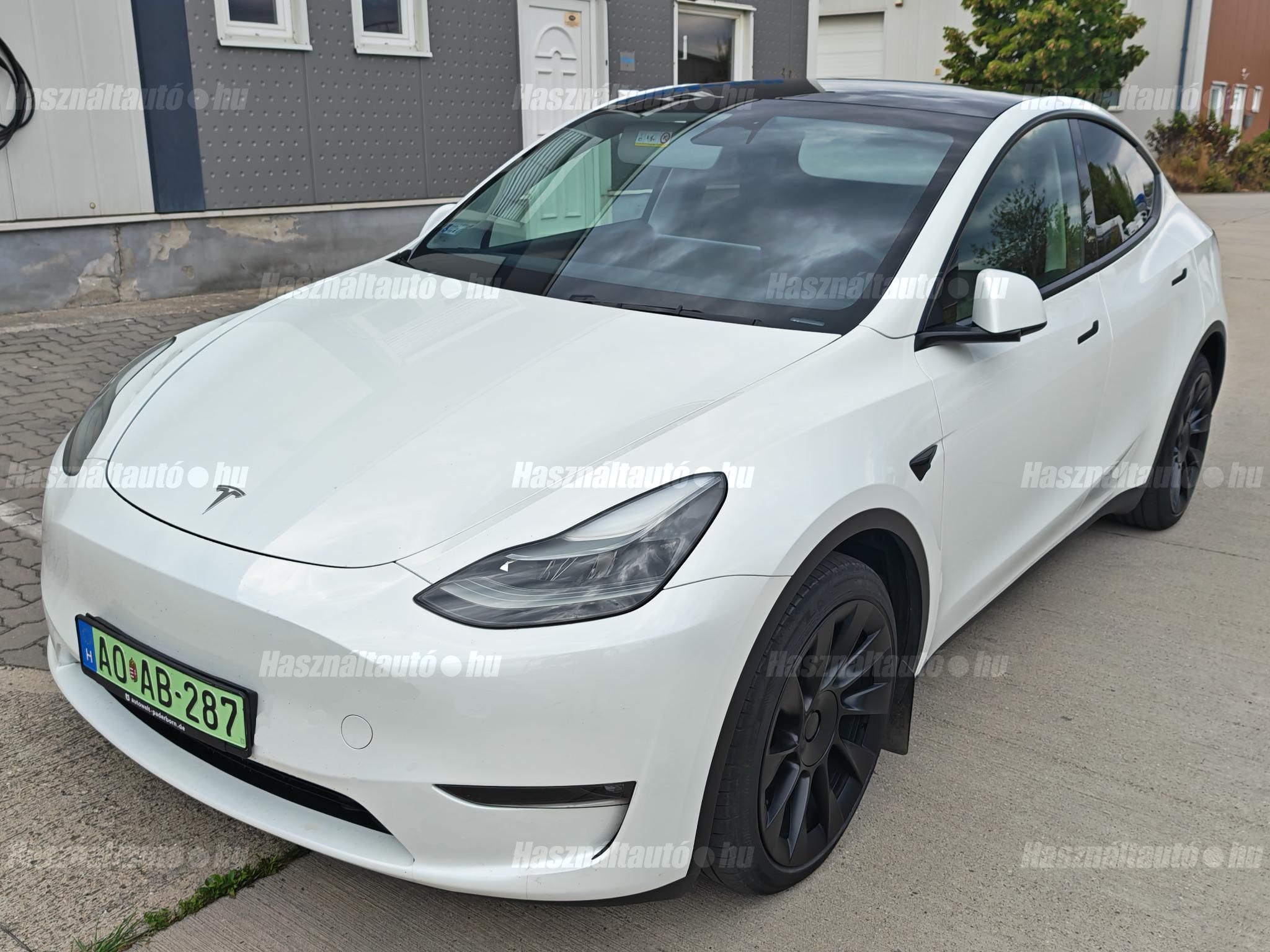 TESLA MODEL Y 2023/10 - 1