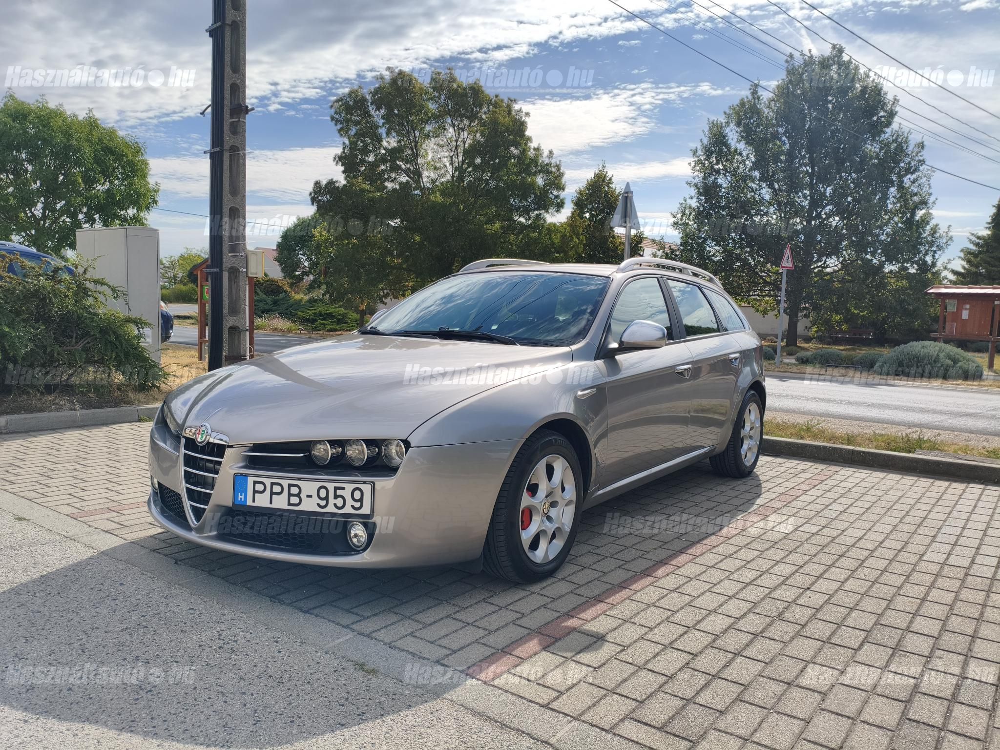 ALFA ROMEO 159 2011/12 - 1