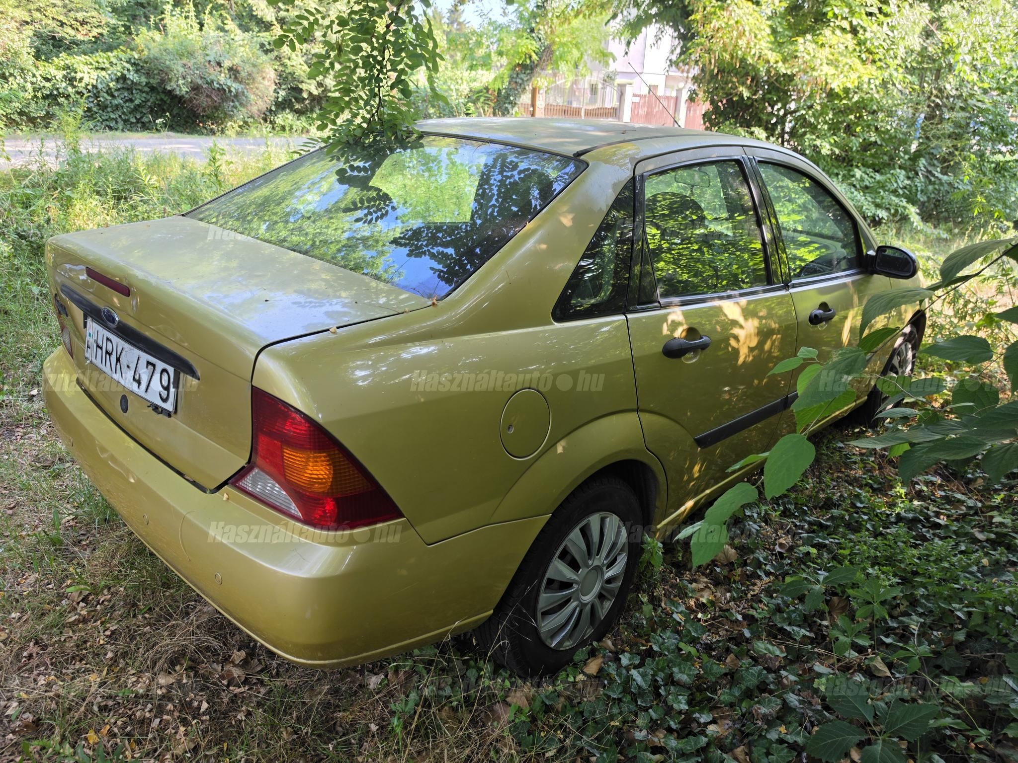 FORD FOCUS 2001/6 - 1