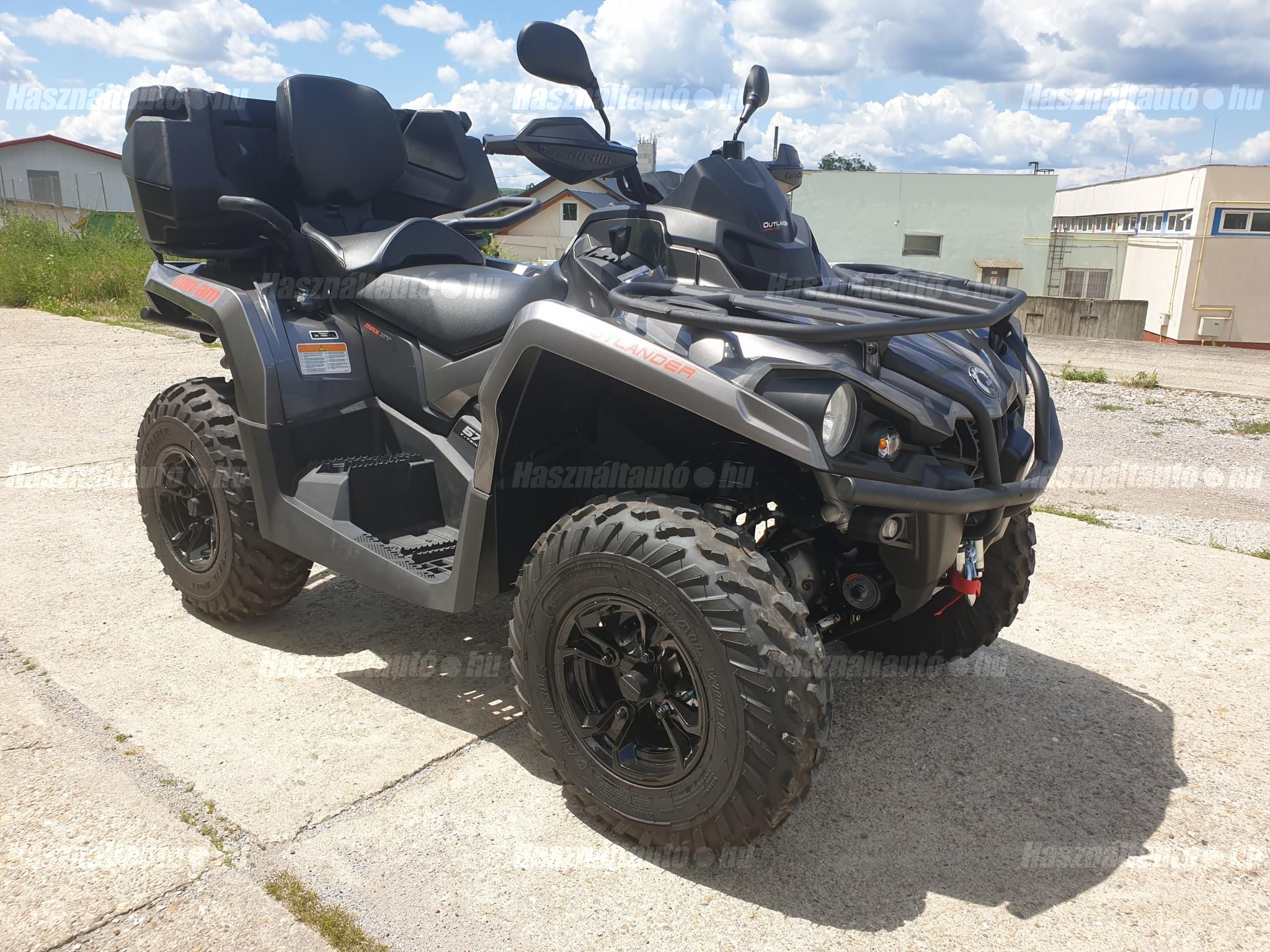 CAN-AM OUTLANDER MAX 2018/10 - 1