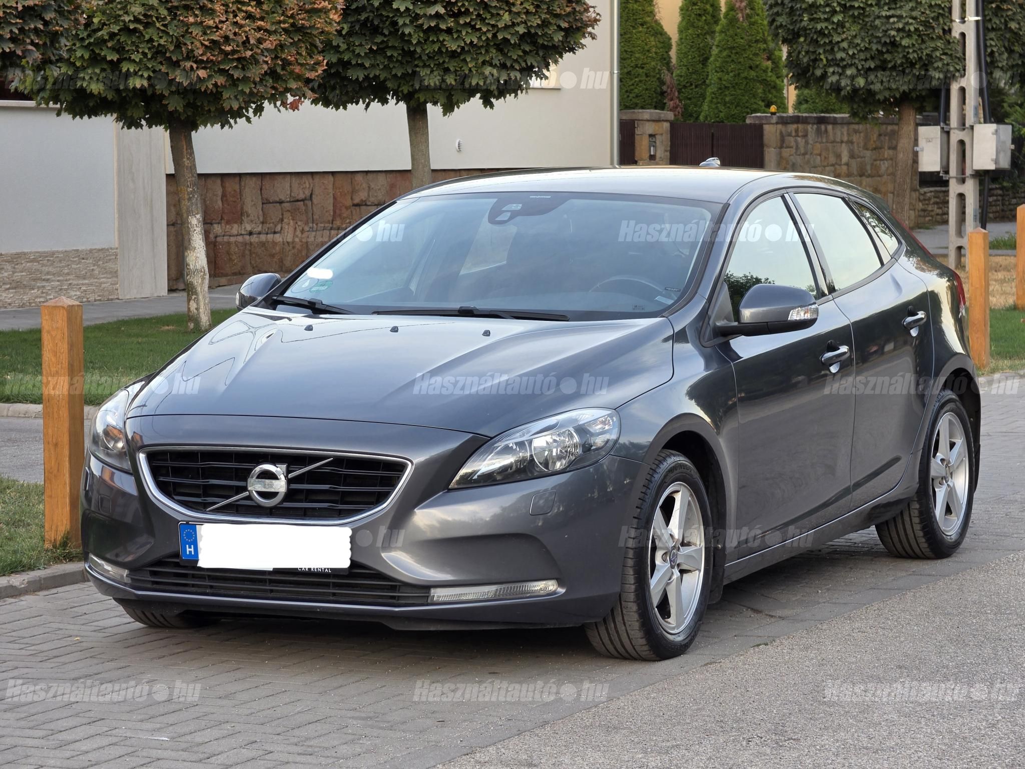 VOLVO V40 2014 - 1