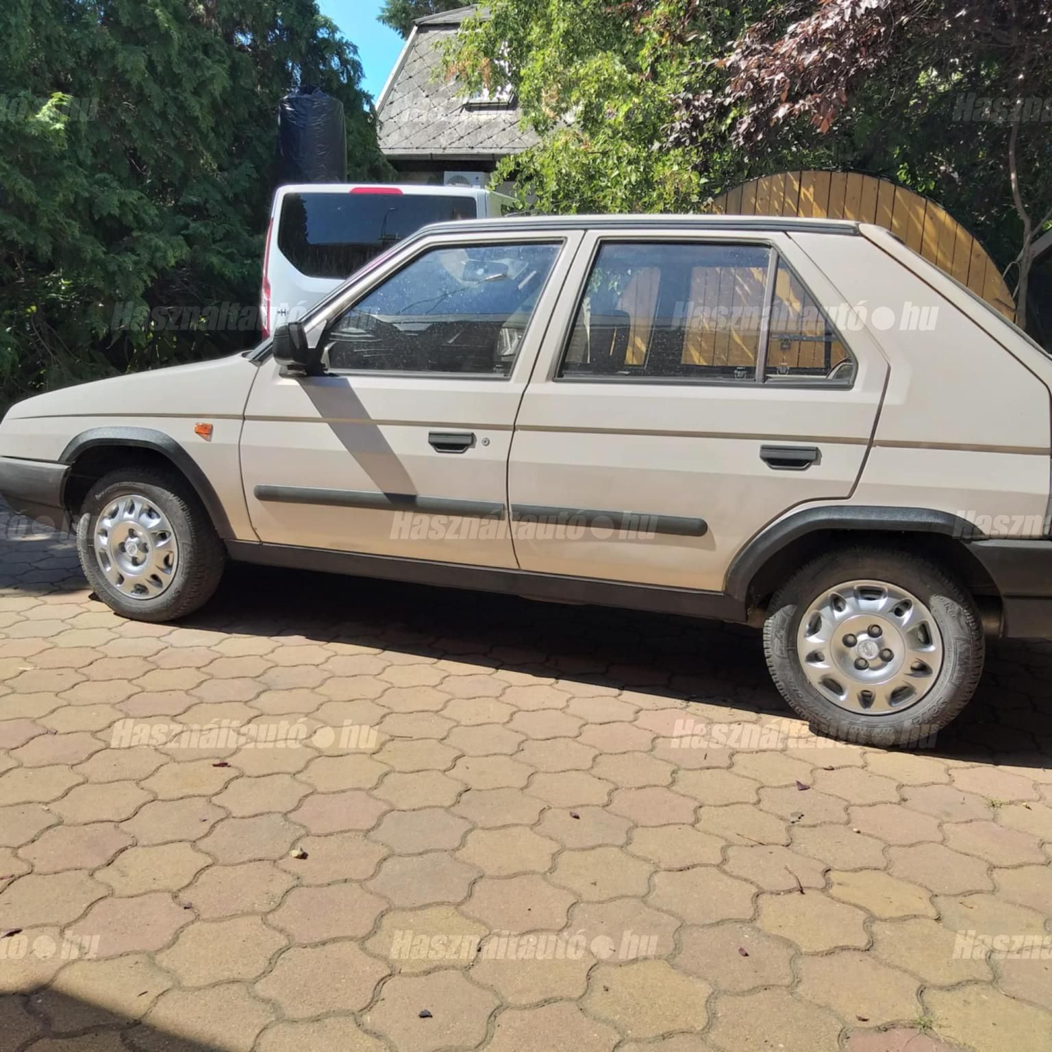 SKODA FAVORIT 1990/4 - 1