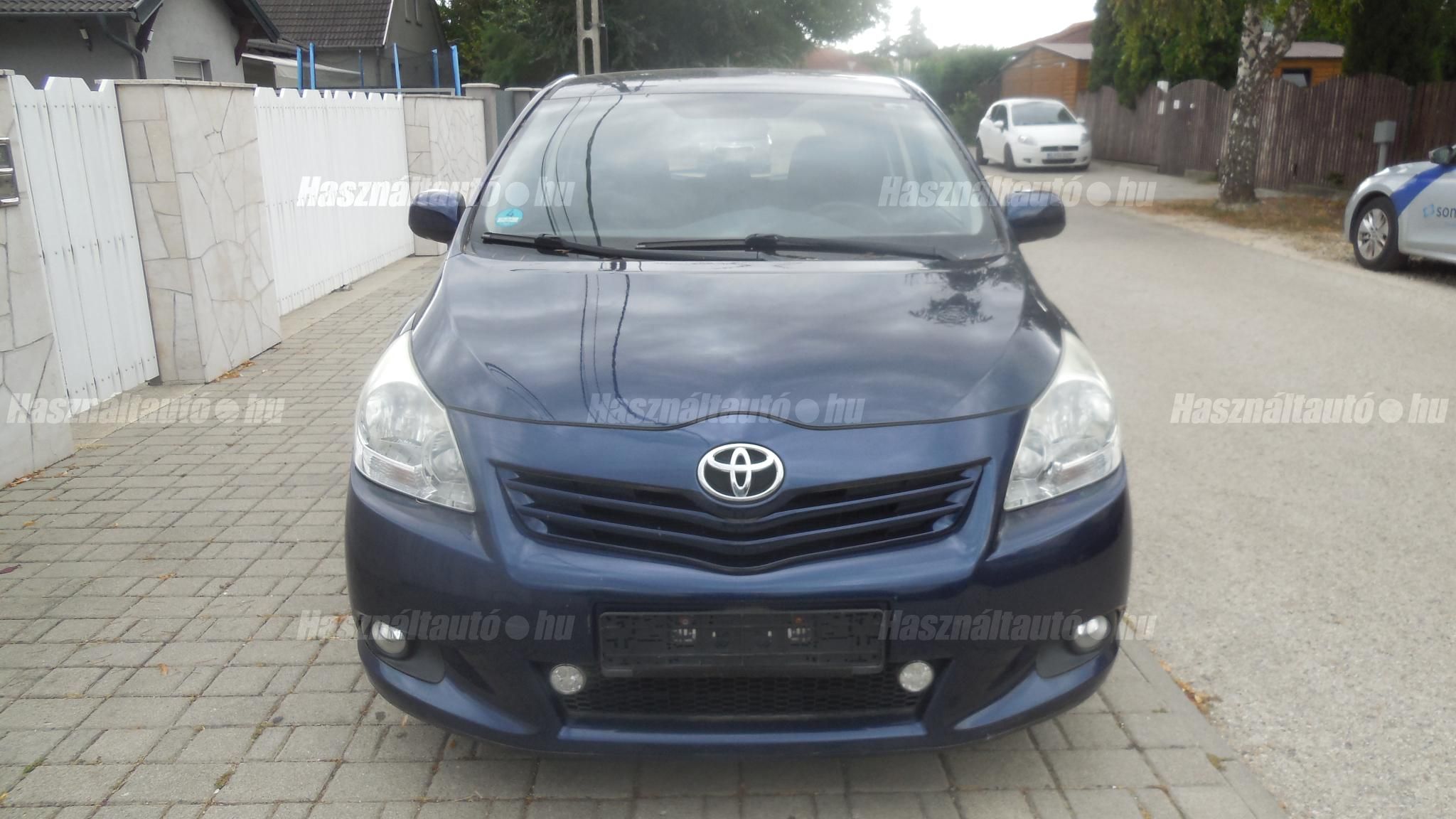 TOYOTA VERSO 2010/2 - 1