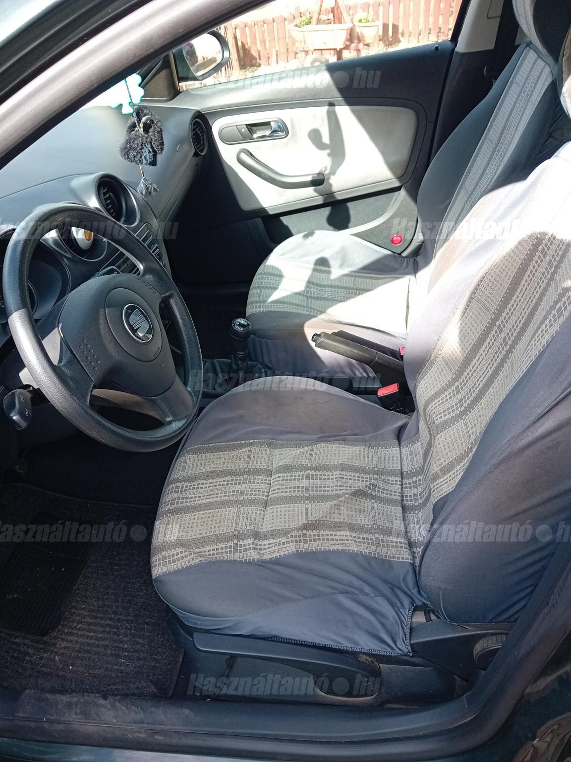 SEAT CORDOBA 2004 - 1