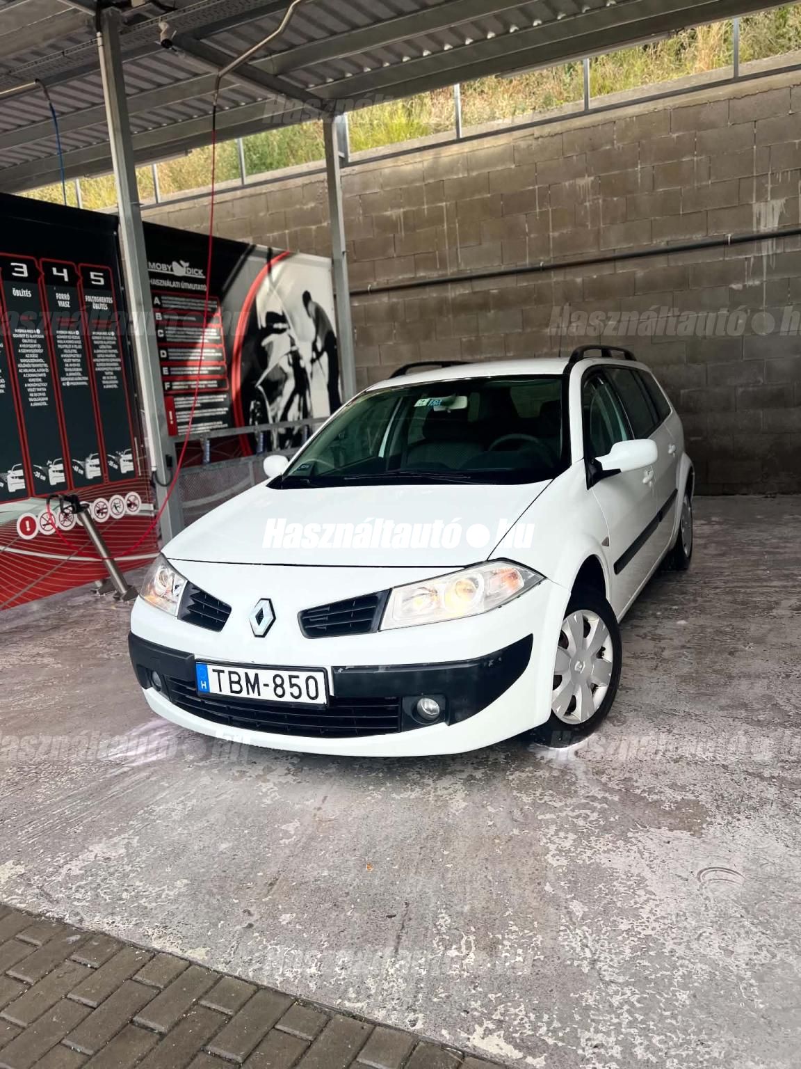 RENAULT MEGANE 2004/5 - 1