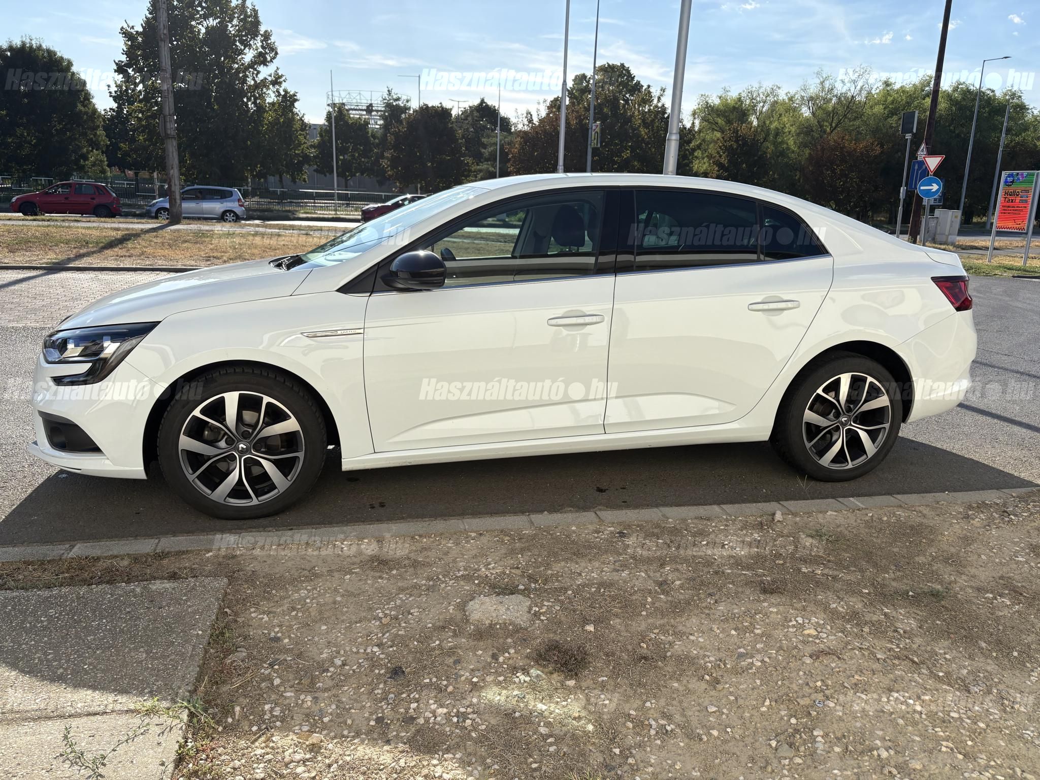 RENAULT MEGANE 2020/6 - 1