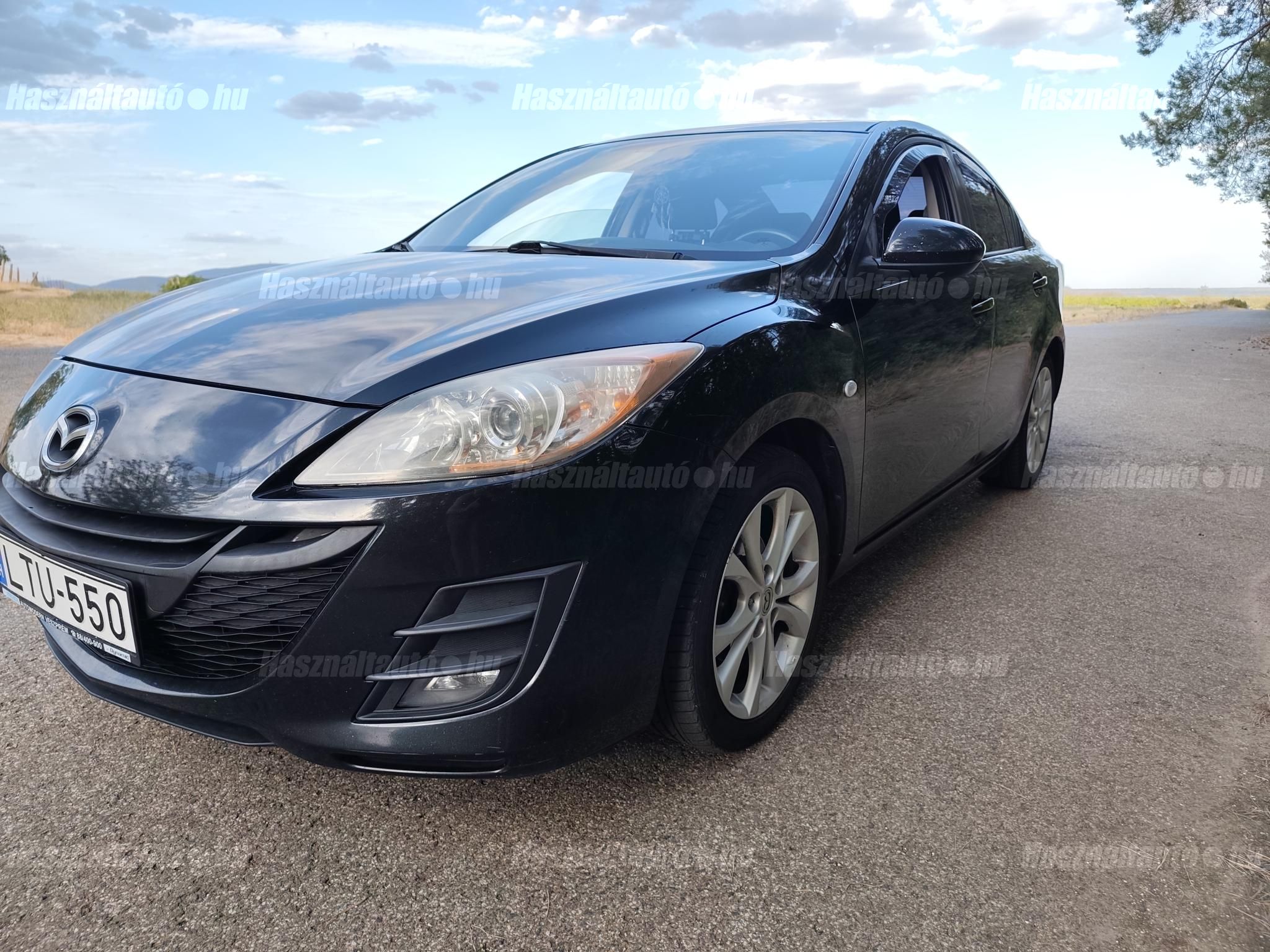 MAZDA 3 2010 - 1