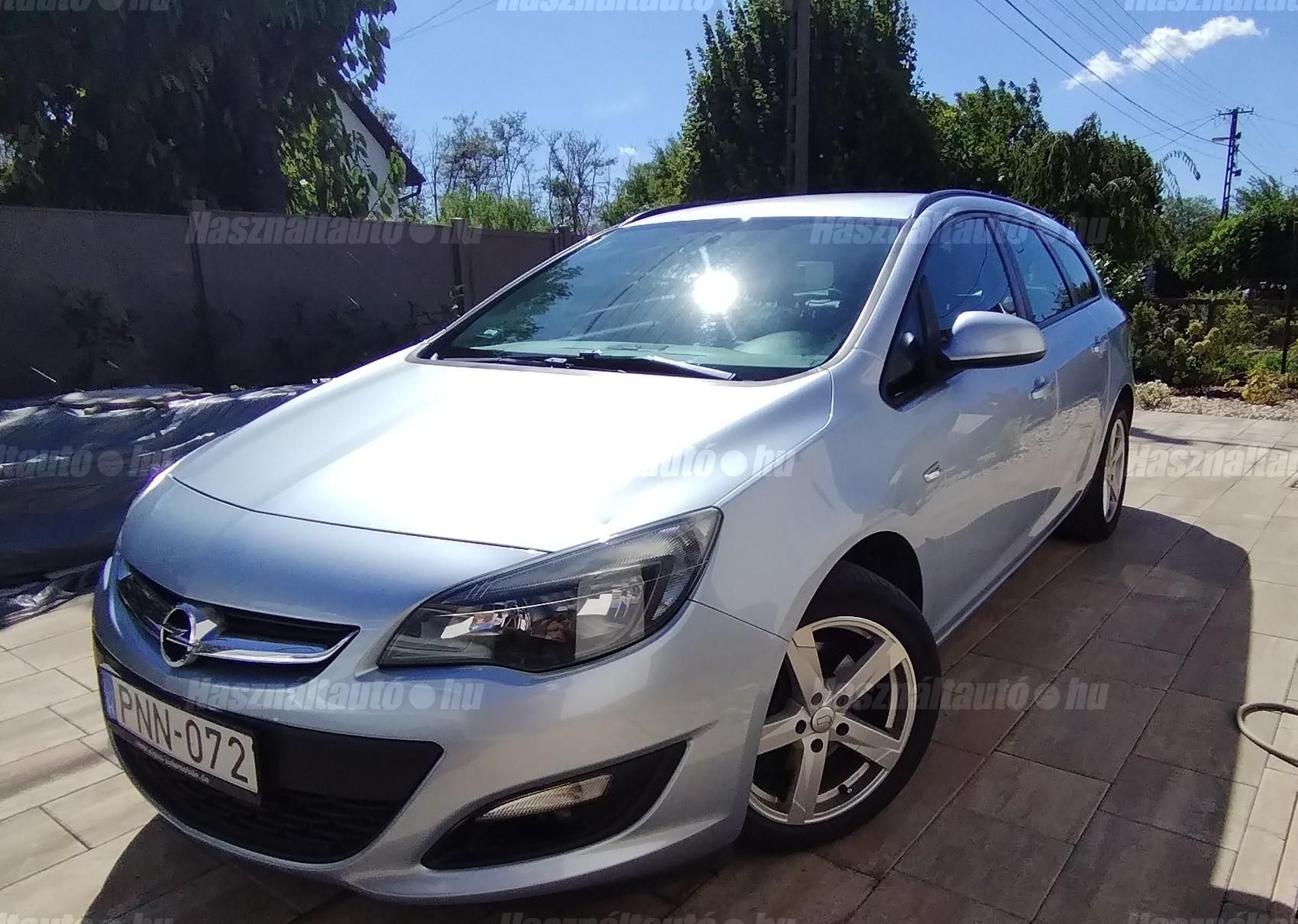 OPEL ASTRA J 2014/8 - 1