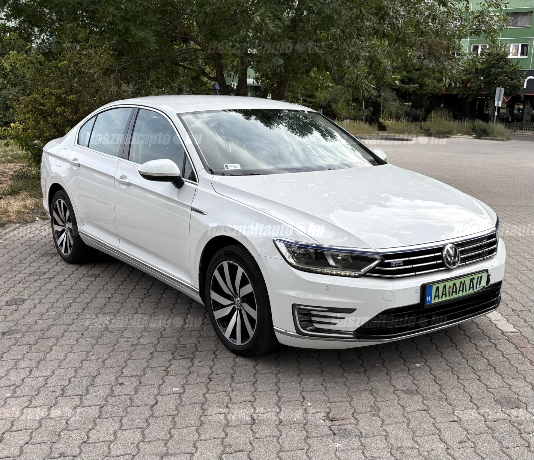 VOLKSWAGEN PASSAT 2017/10 - 1