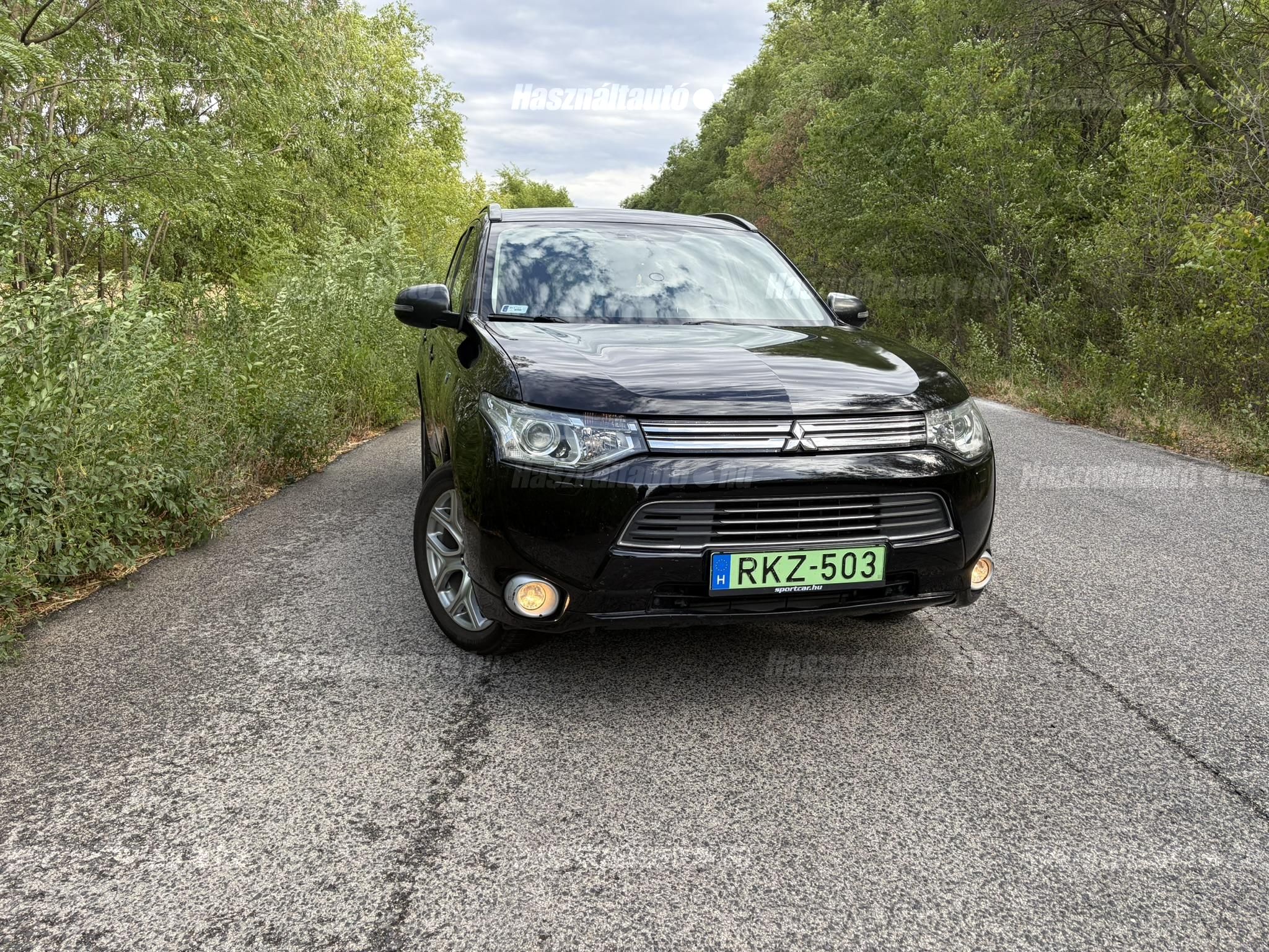 MITSUBISHI OUTLANDER 2013/11 - 1