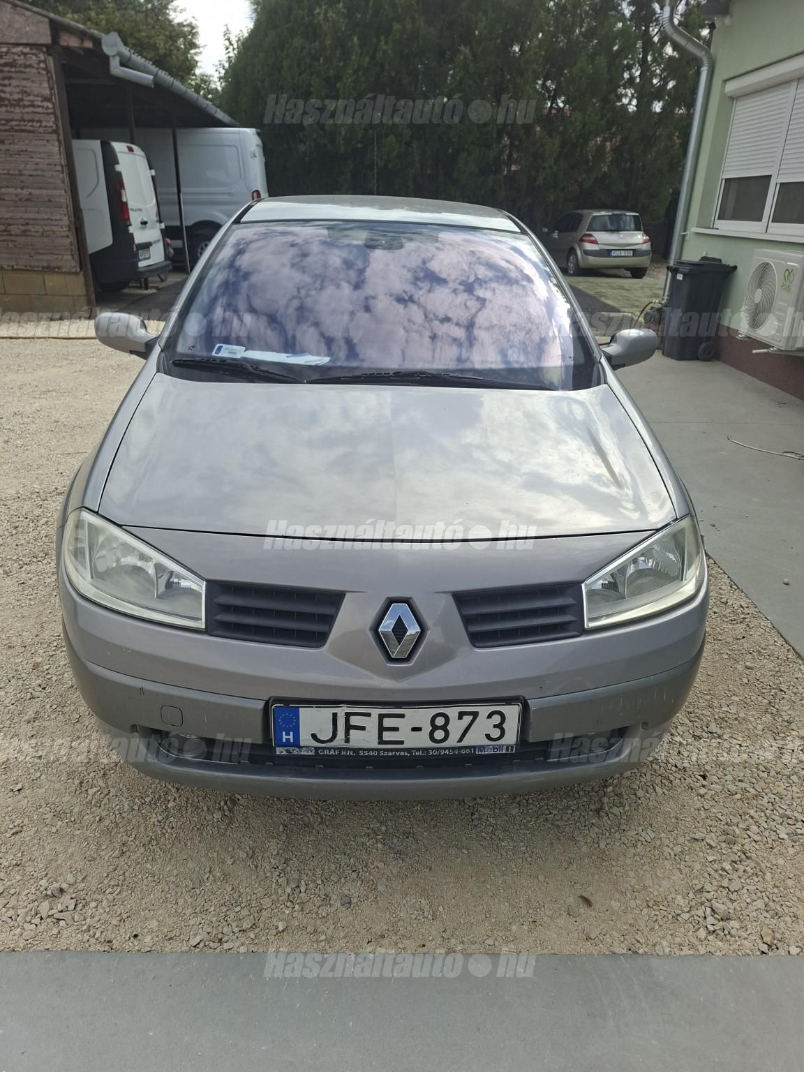 RENAULT MEGANE 2004/6 - 1