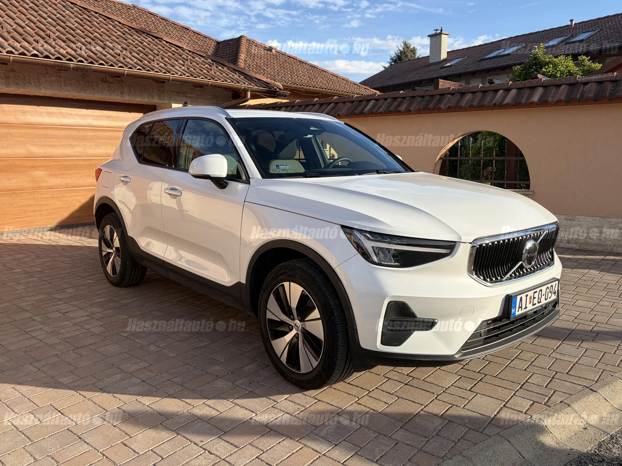 VOLVO XC40 2024/8 - 1