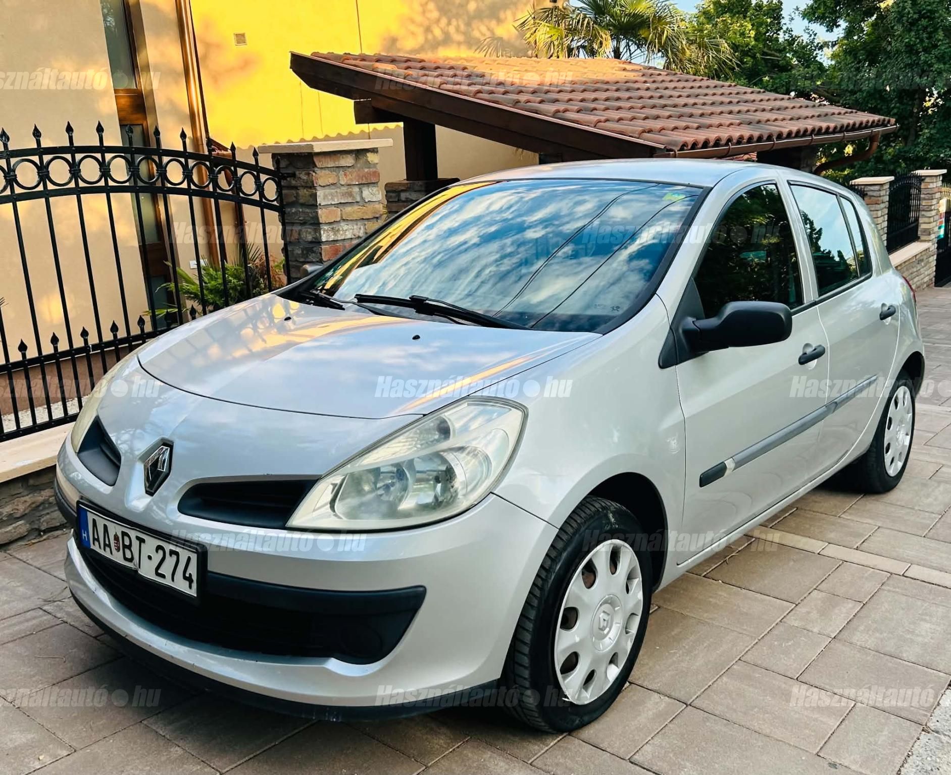 RENAULT CLIO 2007 - 1