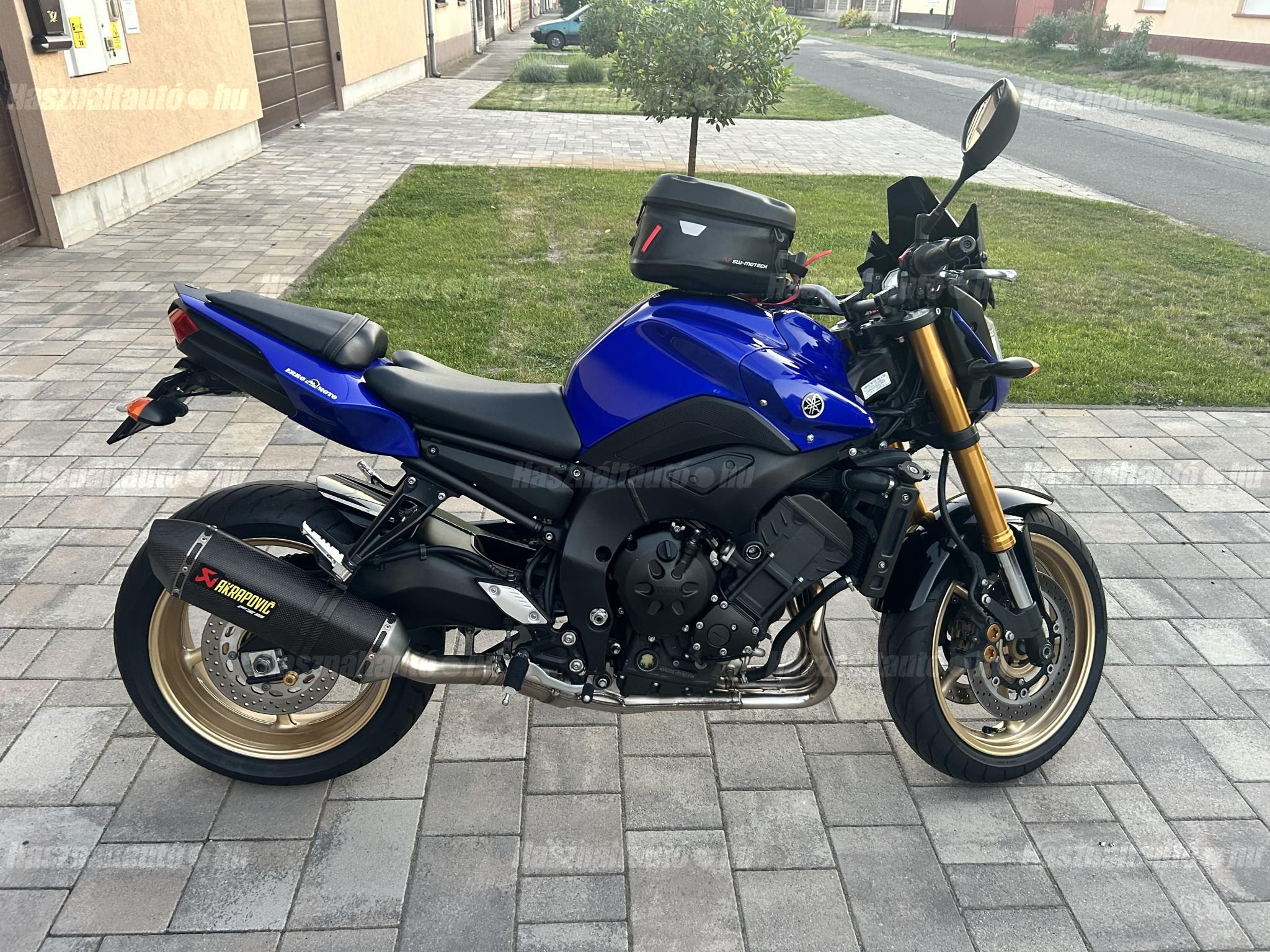 YAMAHA FZ8 2013/4 - 1