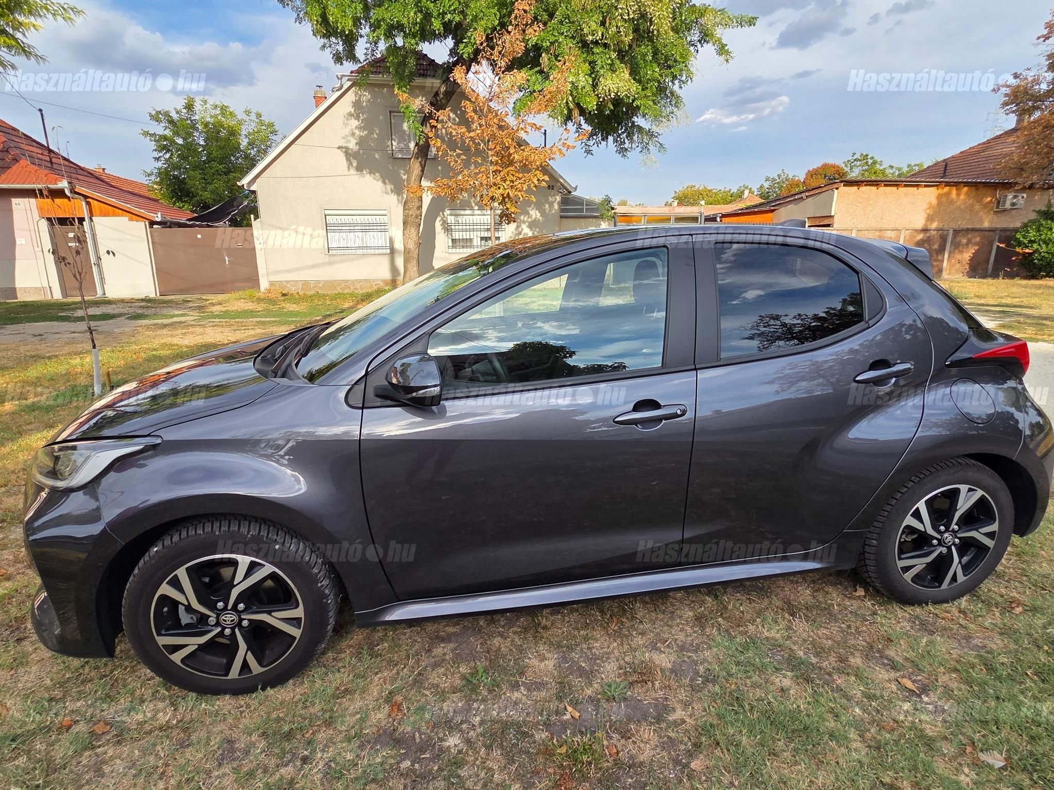 TOYOTA YARIS 2024/7 - 1
