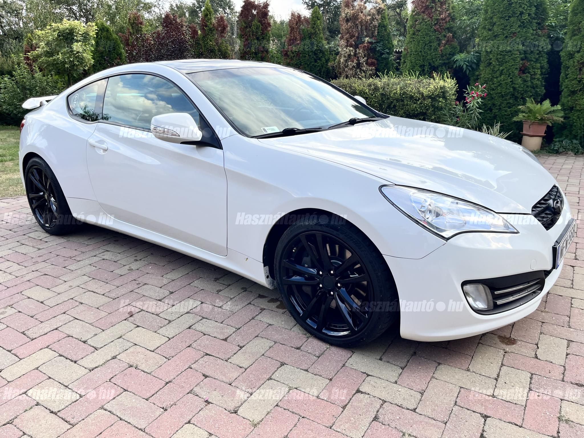HYUNDAI GENESIS COUPE 2011/8 - 1
