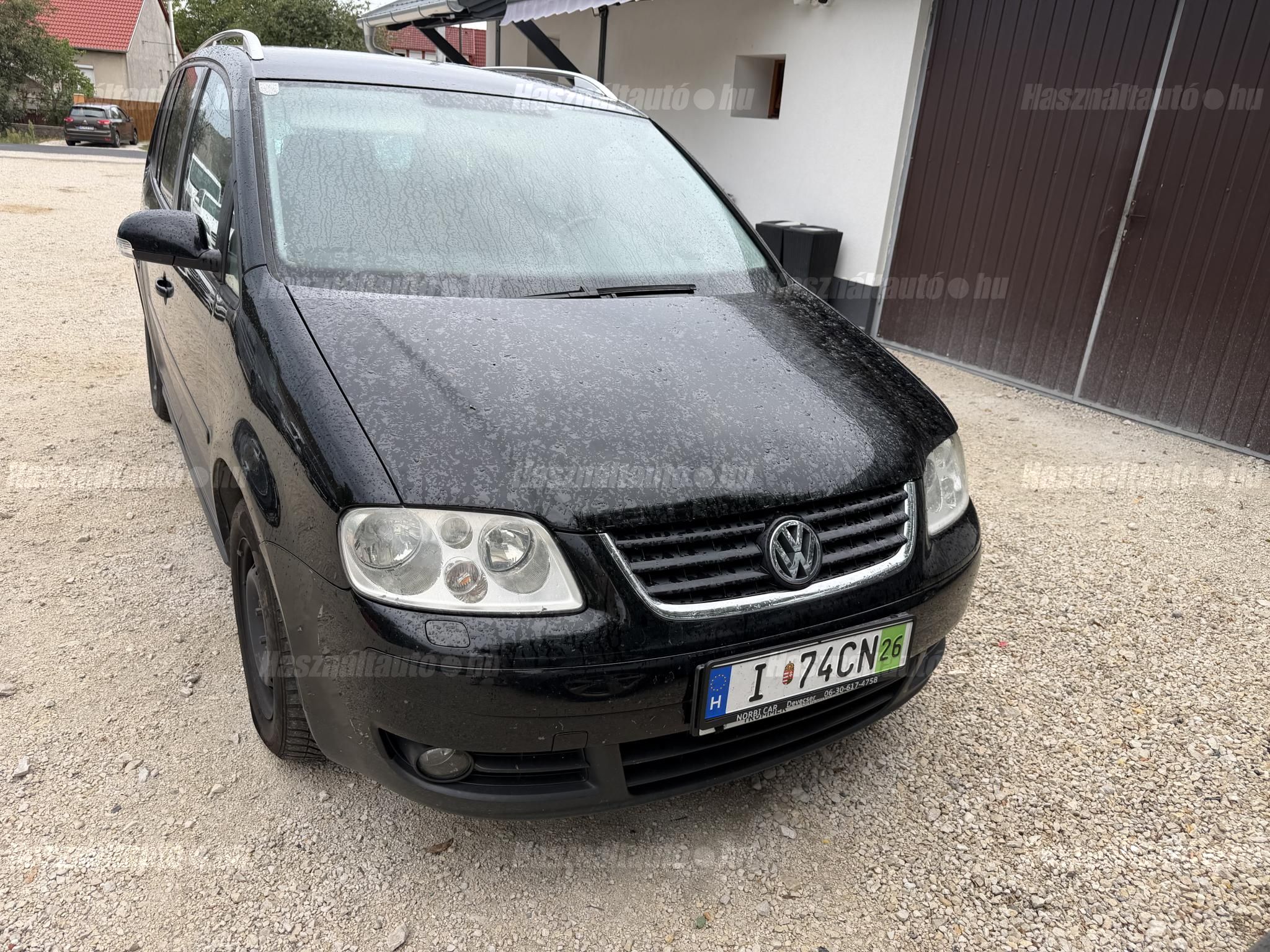 VOLKSWAGEN TOURAN 2005/6 - 1