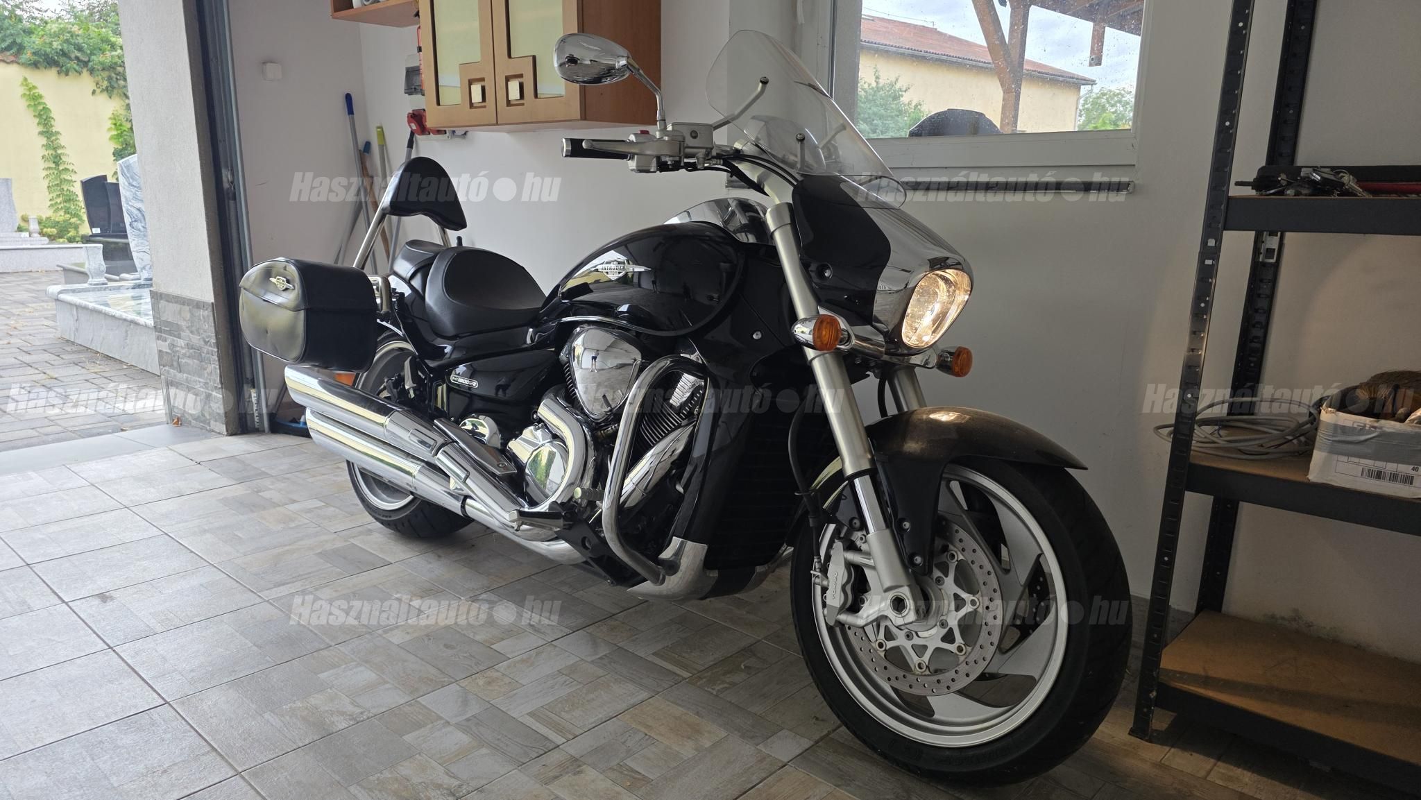 SUZUKI VZR 1800 2009 - 1