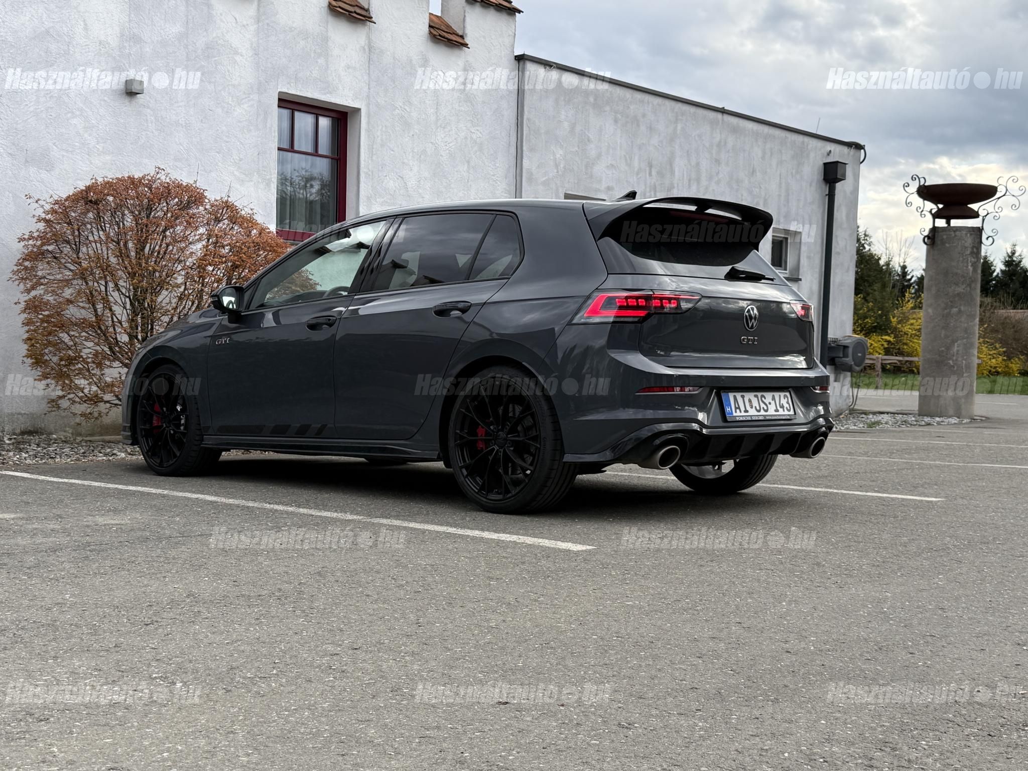 VOLKSWAGEN GOLF VIII 2025/1 - 1