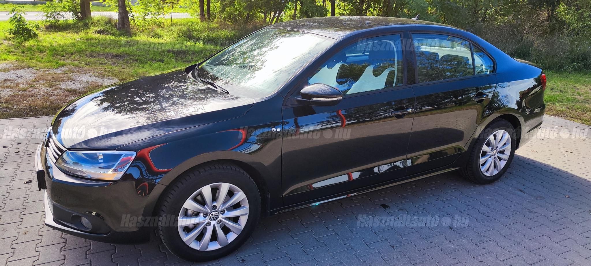 VOLKSWAGEN JETTA VI 2013/12 - 1