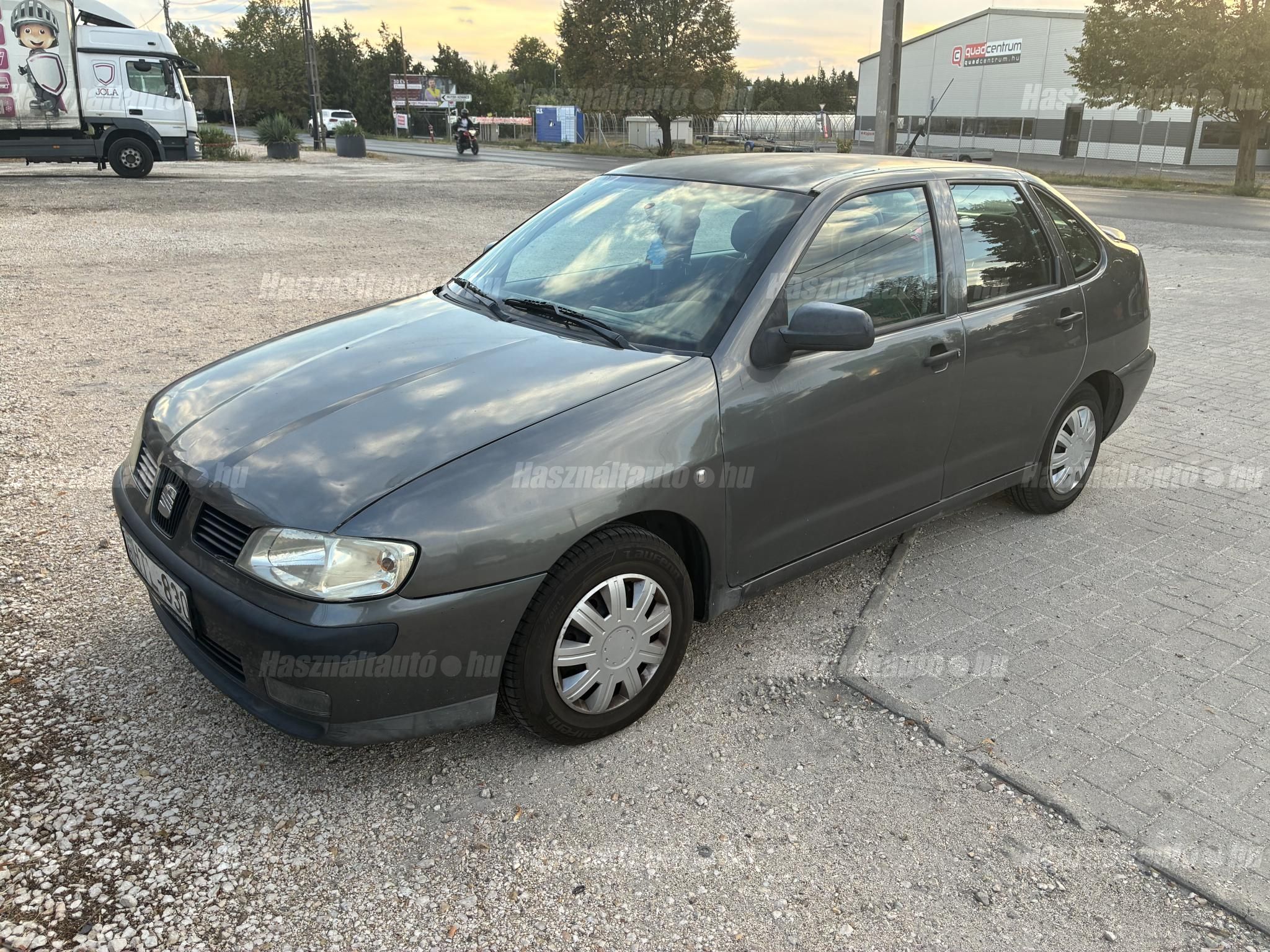 SEAT CORDOBA 2002 - 1