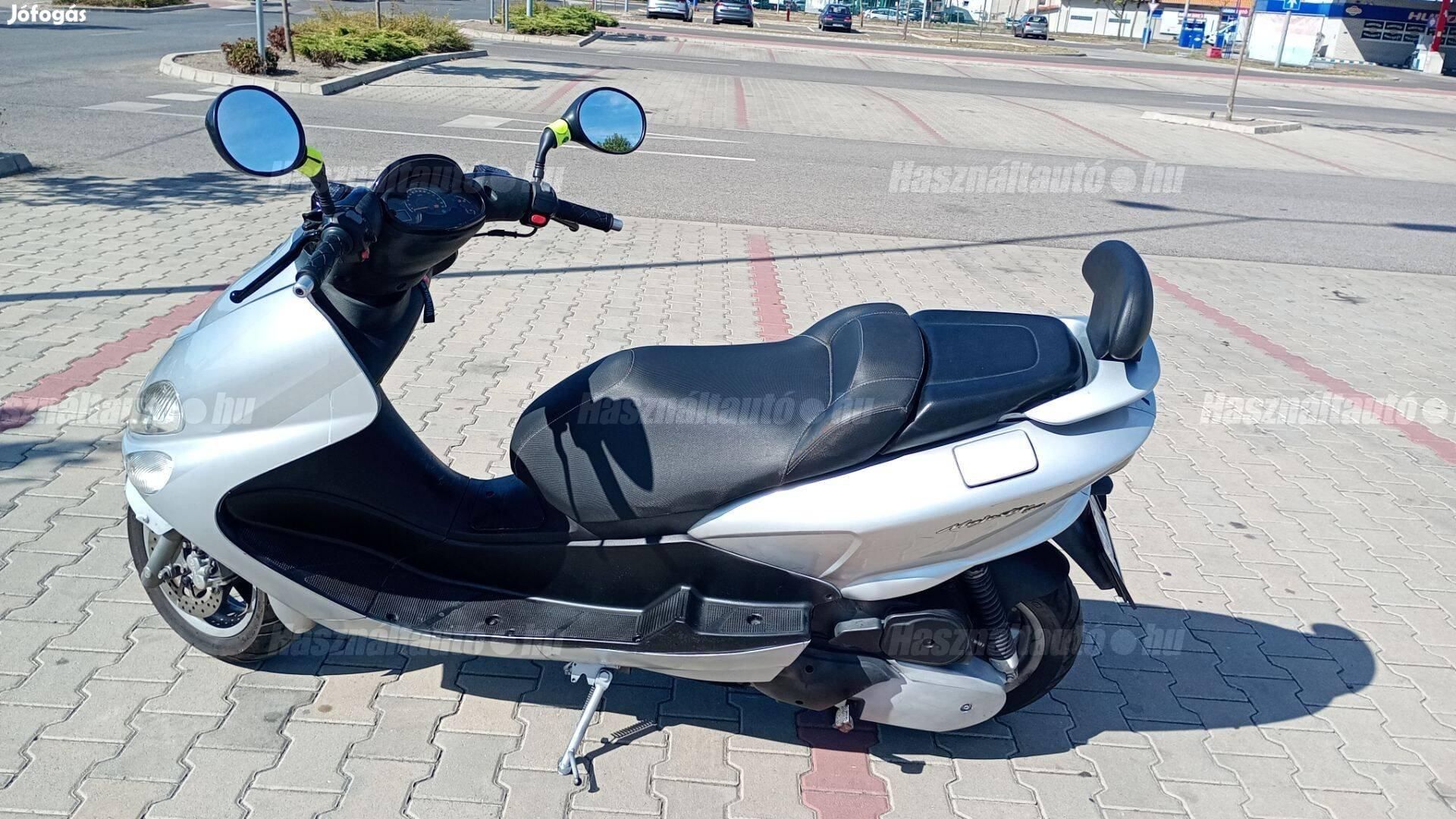 YAMAHA MAJESTY 2004/4 - 1