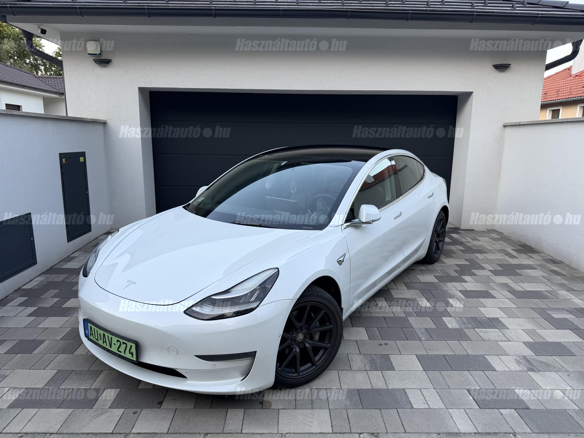 TESLA MODEL 3 2019/6 - 1