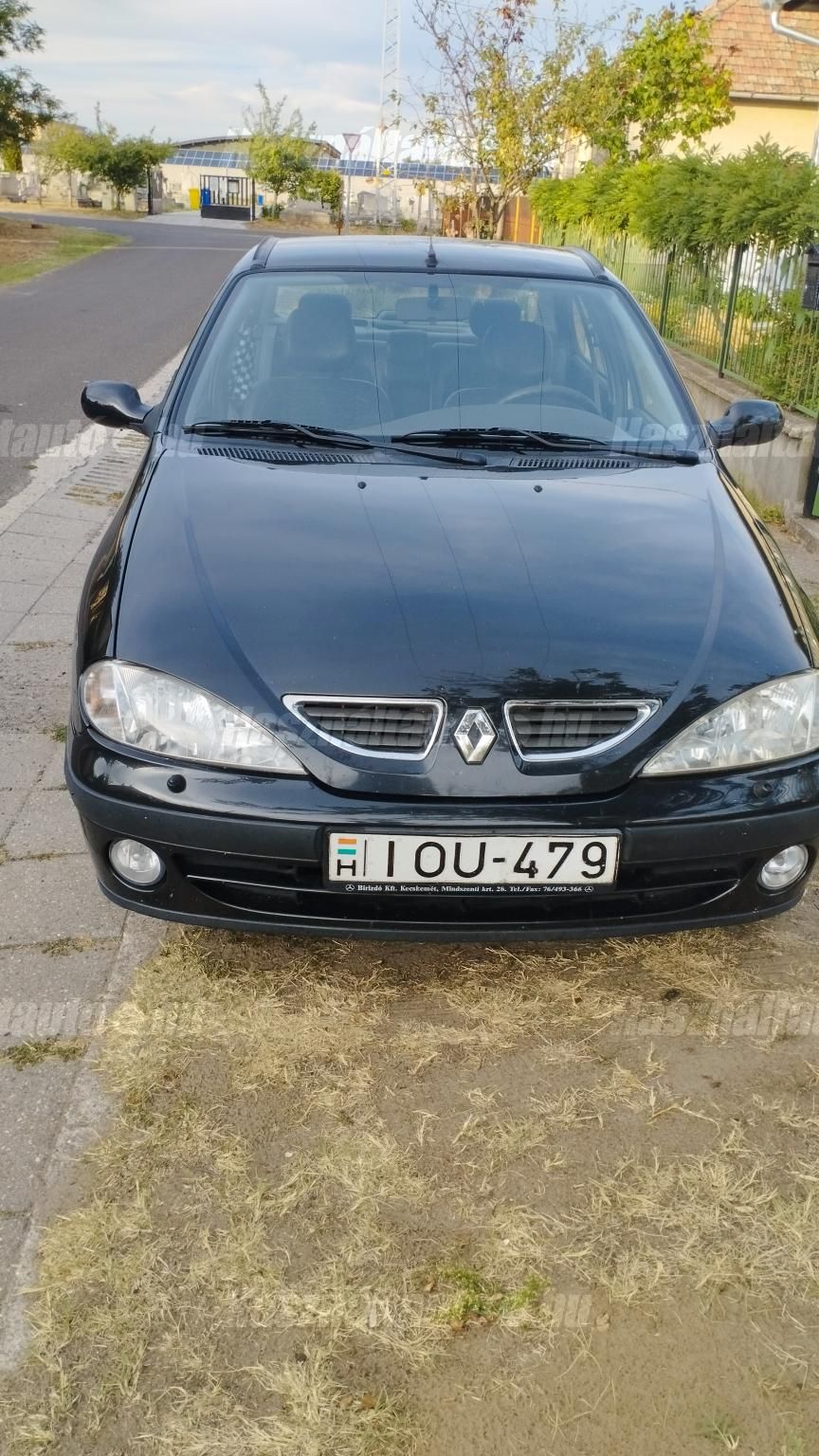 RENAULT MEGANE 2003/3 - 1
