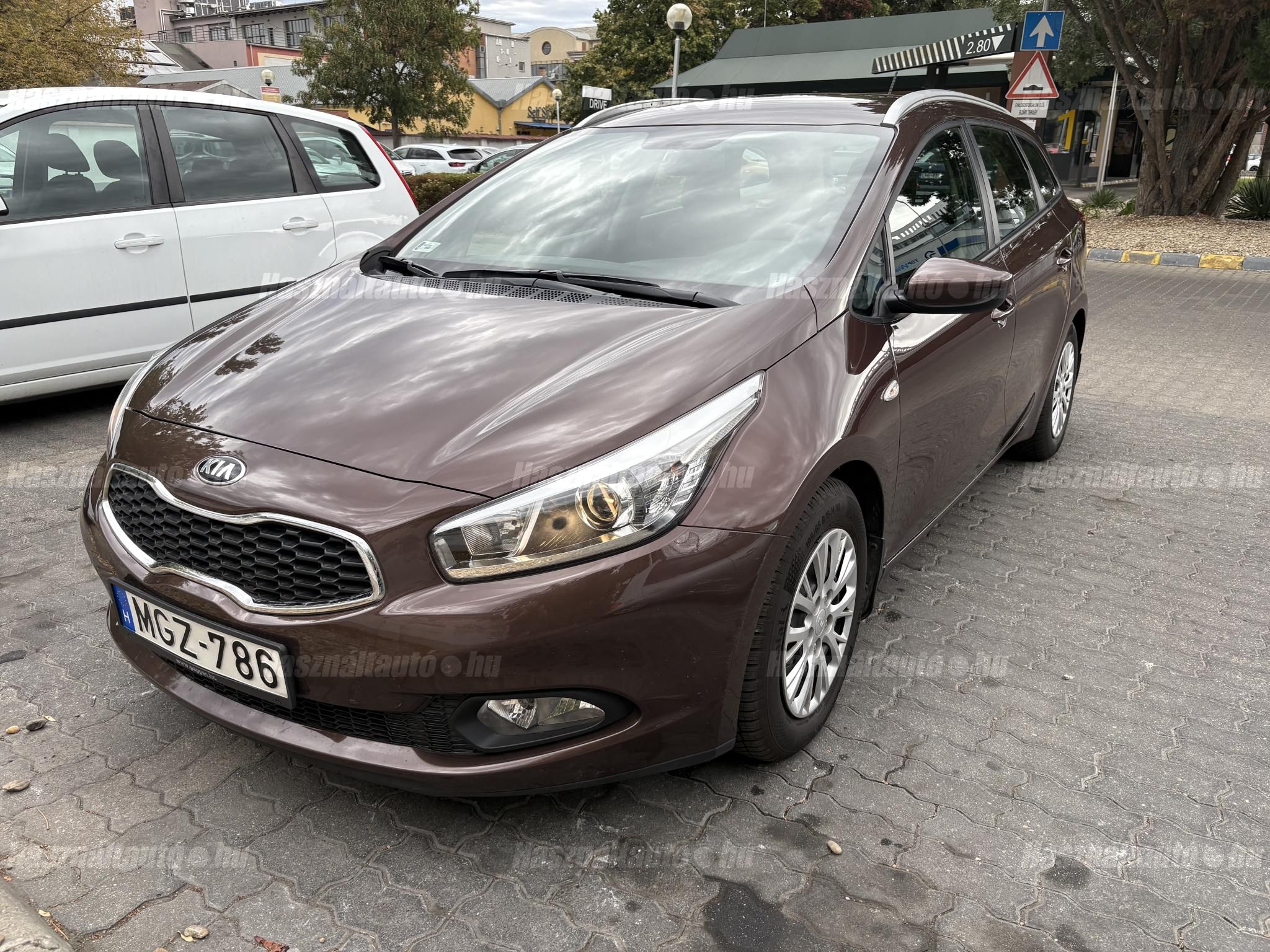 KIA CEE'D 2013/2 - 1