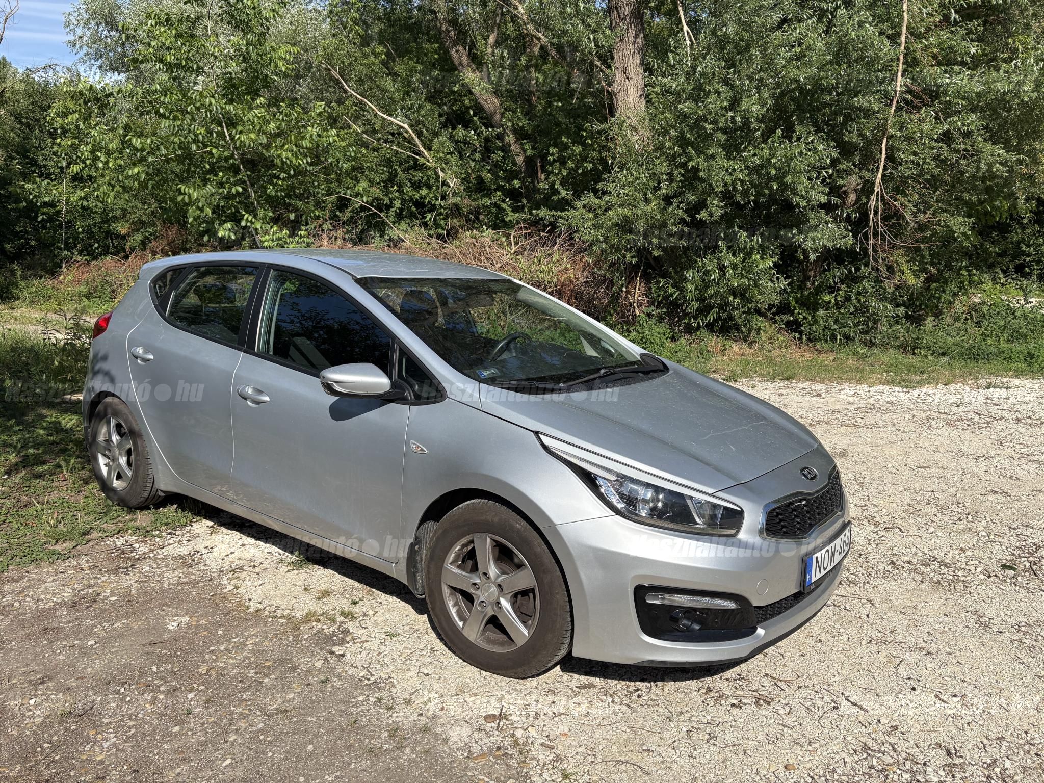 KIA CEE'D 2016/6 - 1