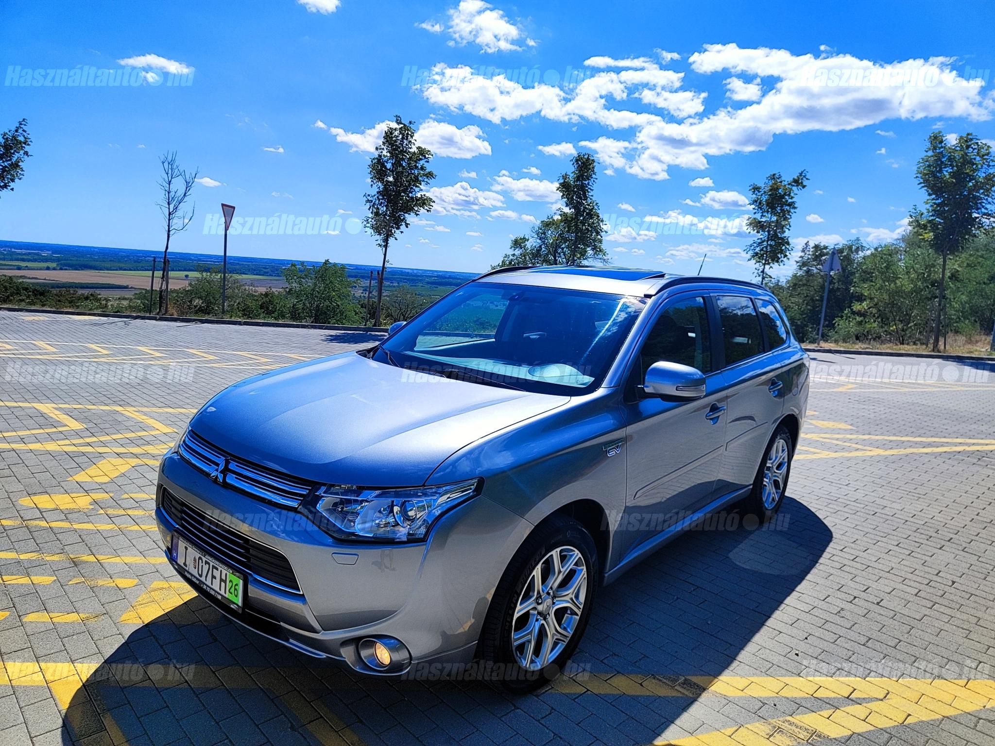 MITSUBISHI OUTLANDER 2013/12 - 1